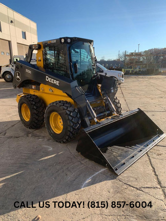 2023 John Deere 332G in Wauconda, IL
