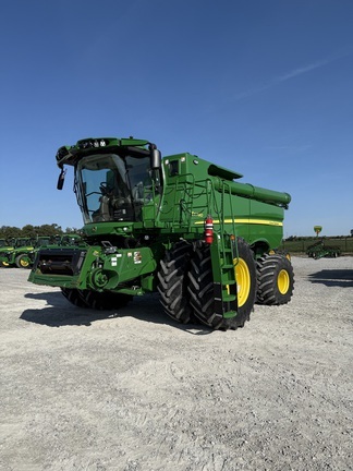 2023 John Deere S780 in Berkey, OH
