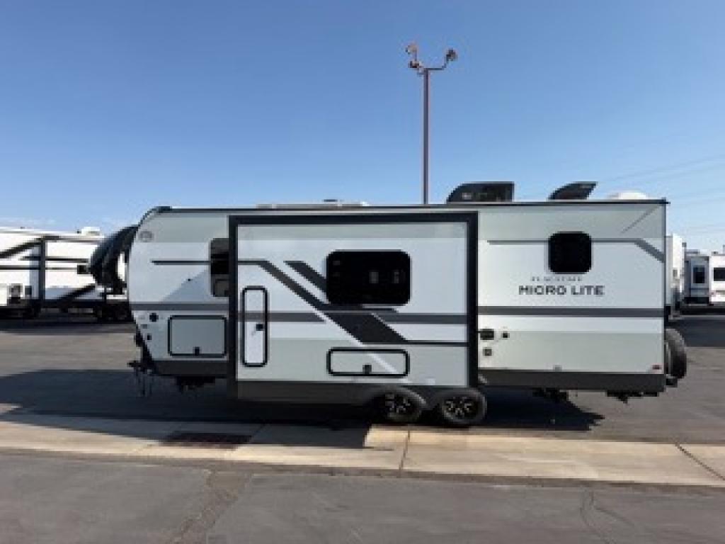 2026 Forest River Rv FOREST RIVER FLAGSTAFF 25BRDS in tremonton UT