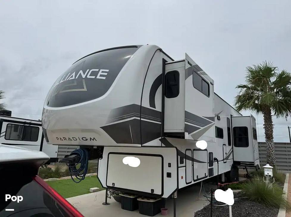 2024 Alliance Rv Paradigm 395DS in rockport TX