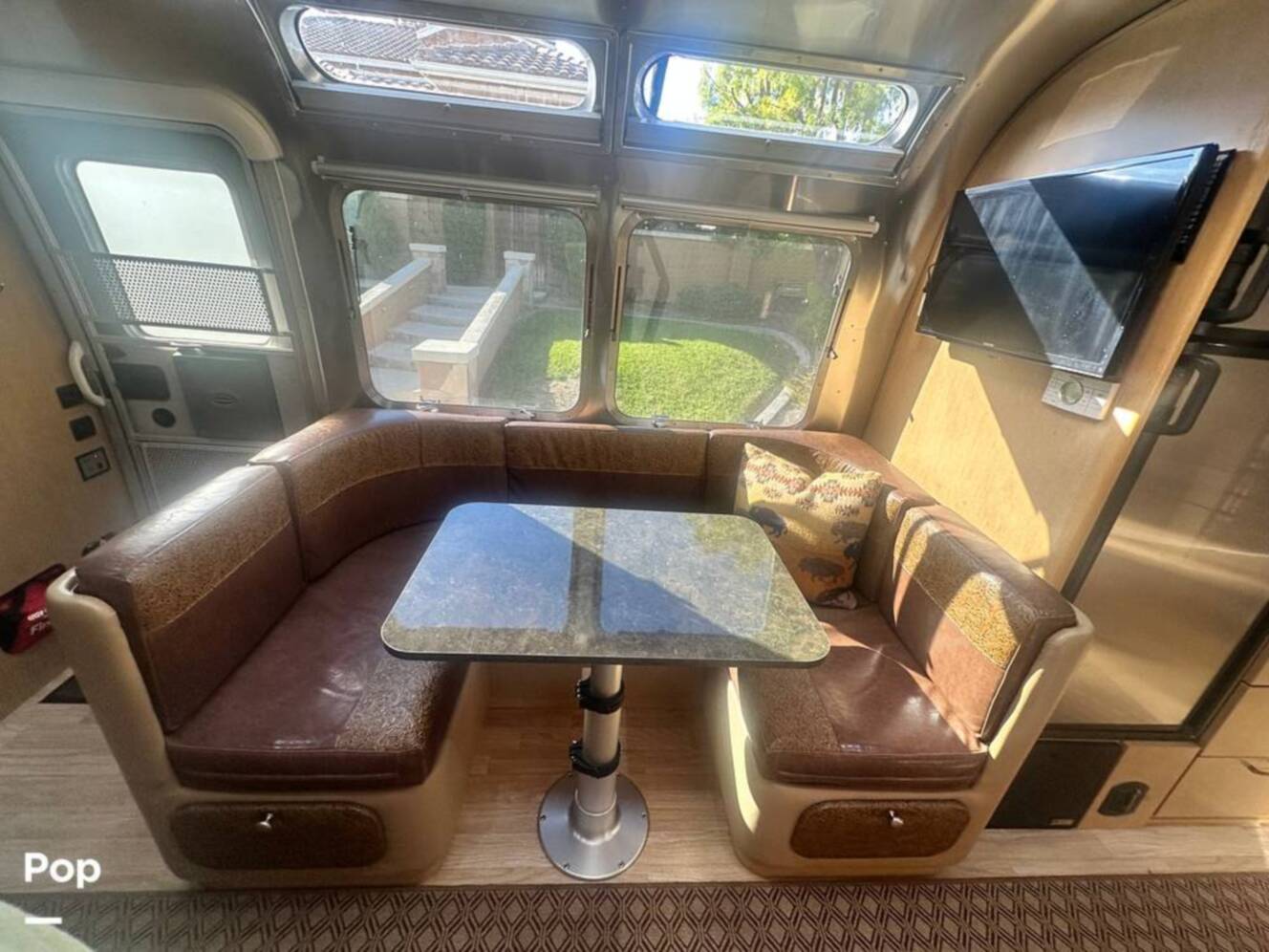 A photo of this 2015 Airstream Flying Cloud 30FB Bunk