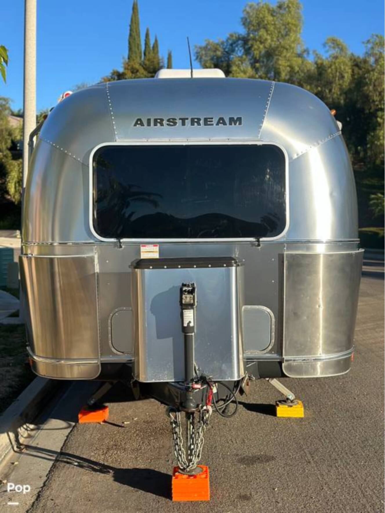 A photo of this 2015 Airstream Flying Cloud 30FB Bunk