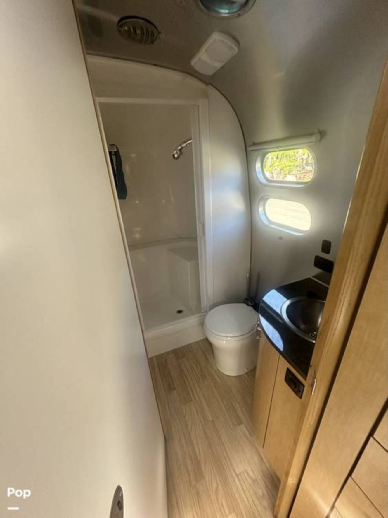A photo of this 2015 Airstream Flying Cloud 30FB Bunk