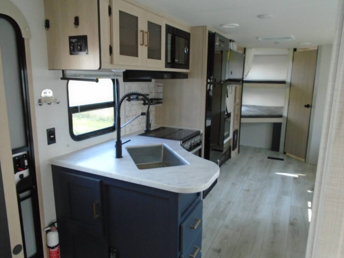 A photo of this 2025 Prime Time Rv Avenger 27DBS