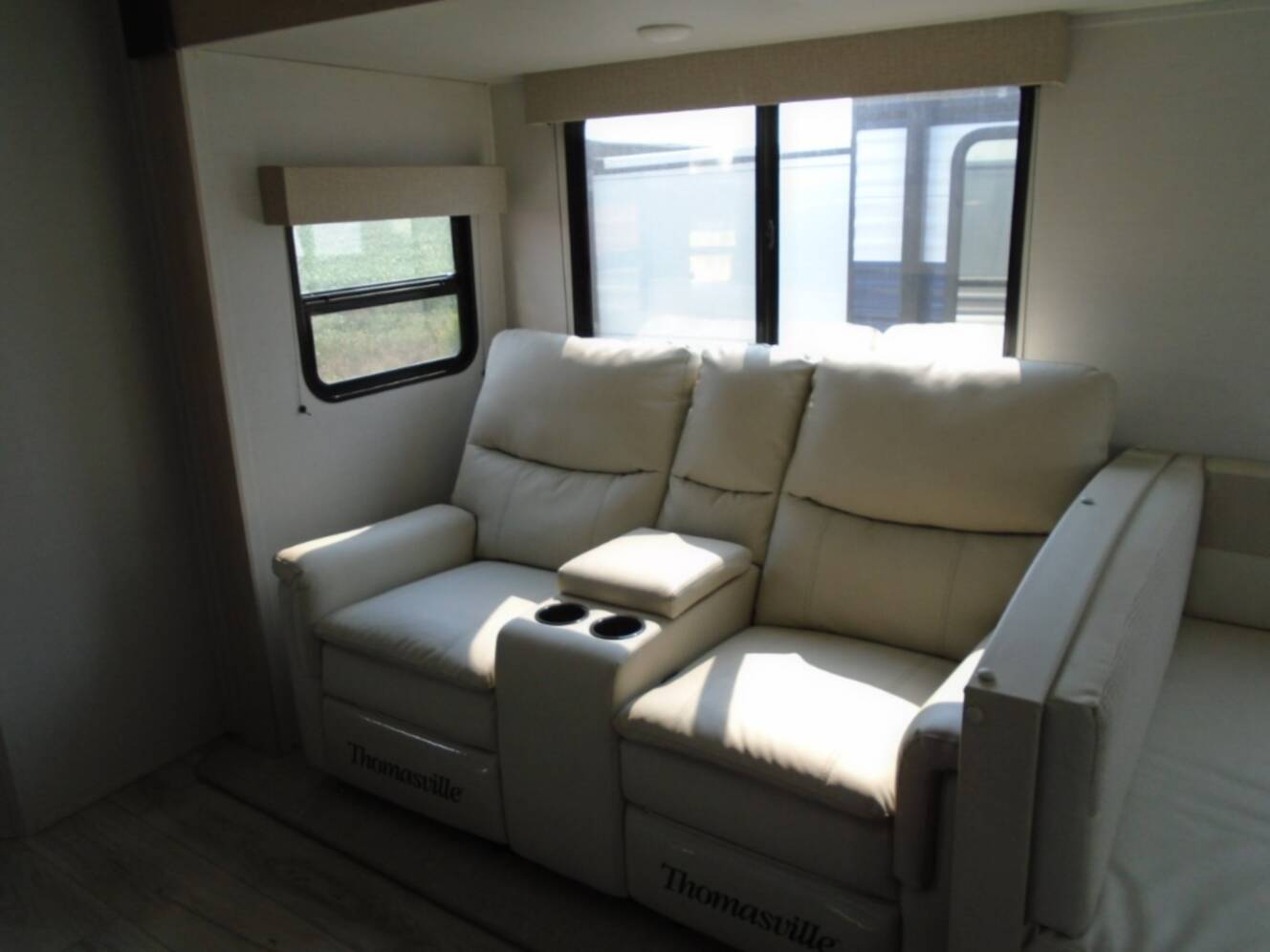 A photo of this 2025 Prime Time Rv Avenger 27DBS