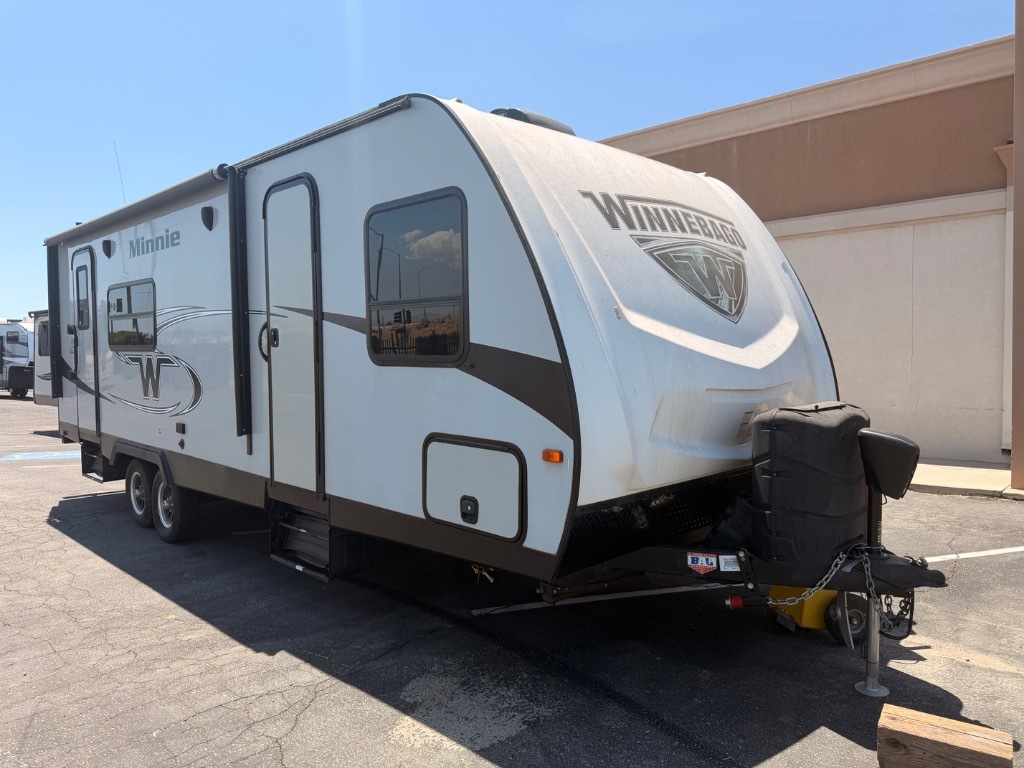 2018 Winnebago Minnie 2401RG RV