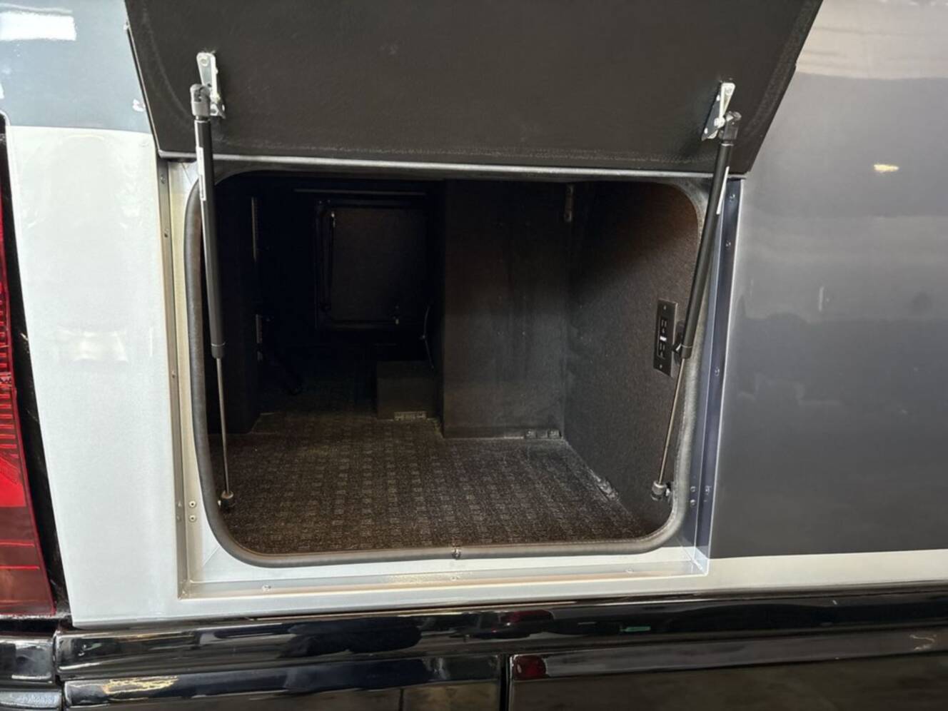 A photo of this 2027 Airstream Atlas 25RT