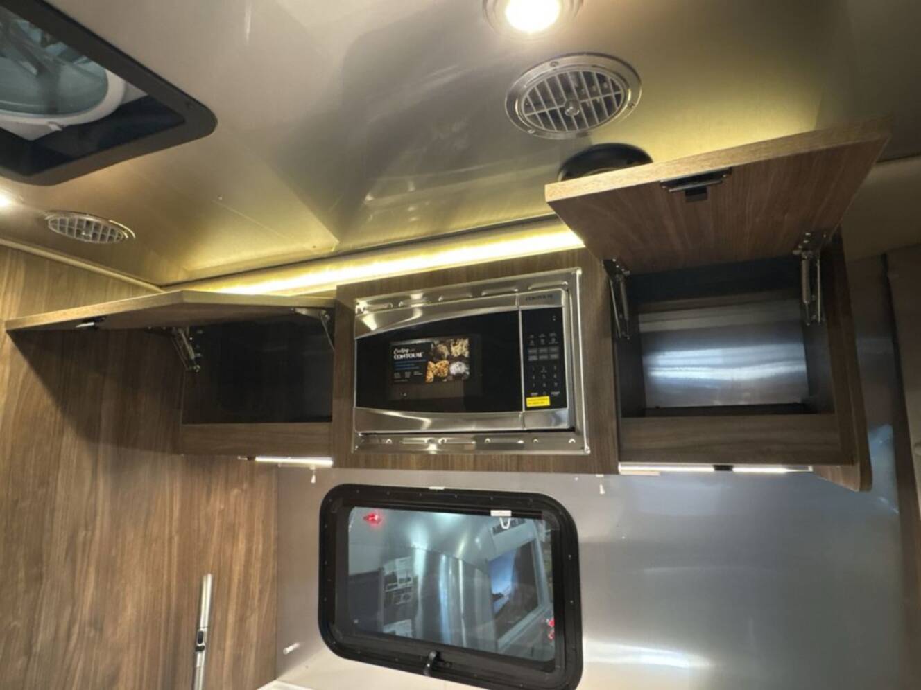 A photo of this 2027 Airstream Atlas 25RT