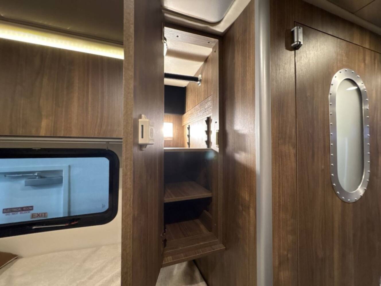 A photo of this 2027 Airstream Atlas 25RT