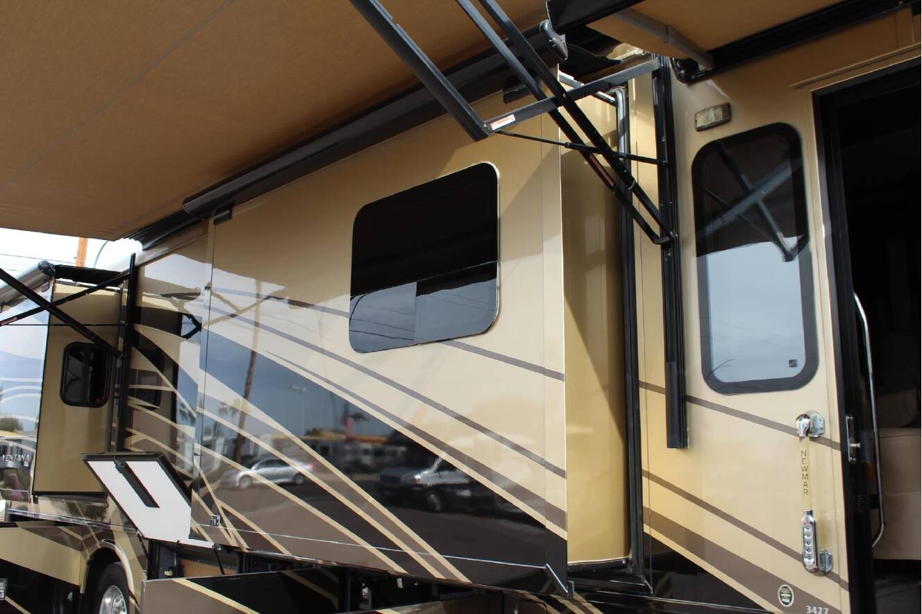 A photo of this 2016 Newmar VENTANA 3427