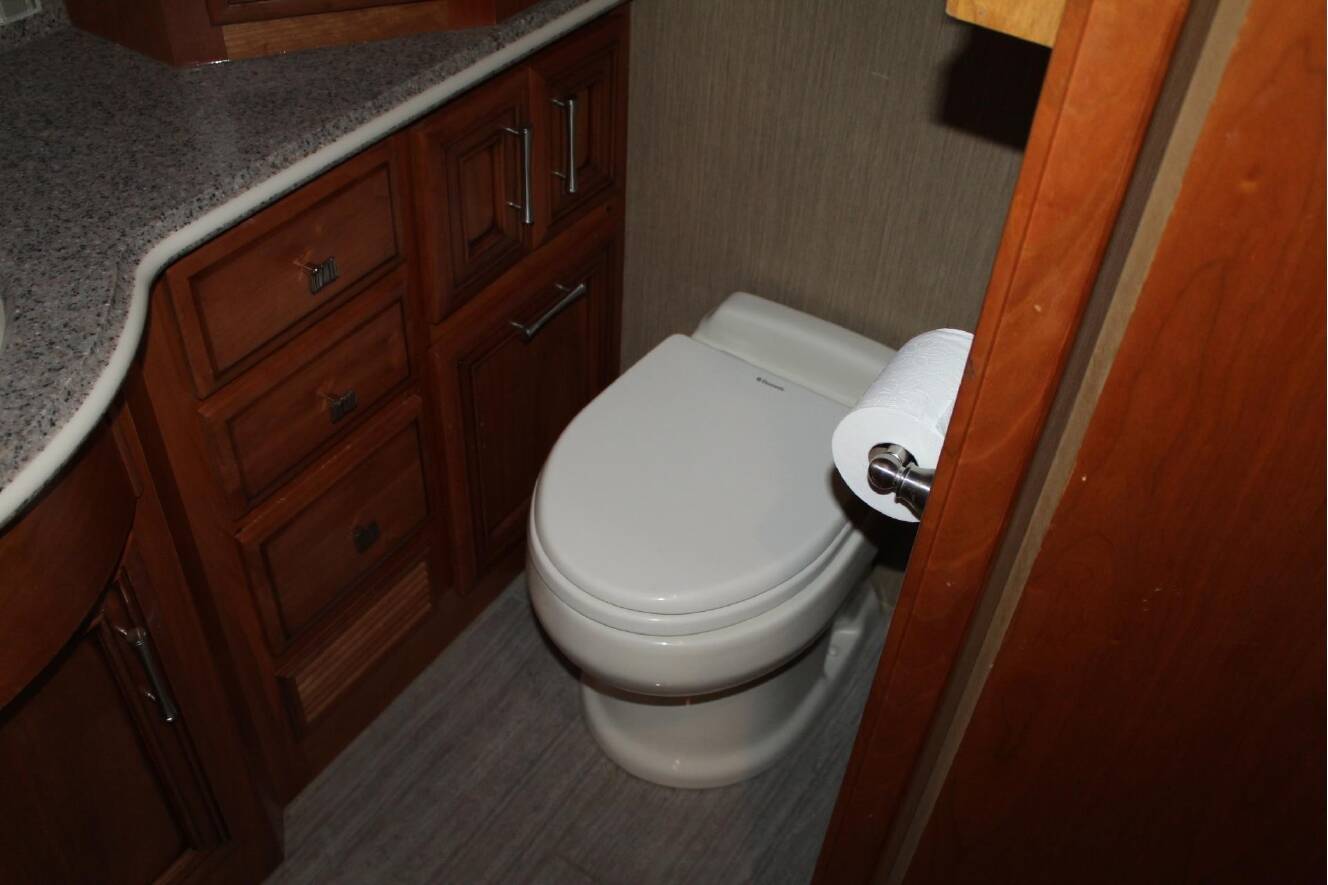 A photo of this 2016 Newmar VENTANA 3427