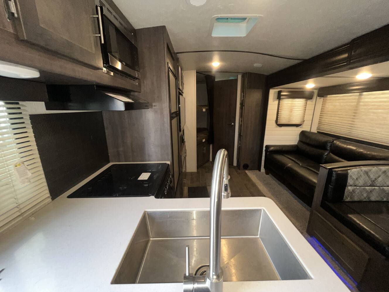 A photo of this 2019 Crossroads SUNSET TRAIL 262BH