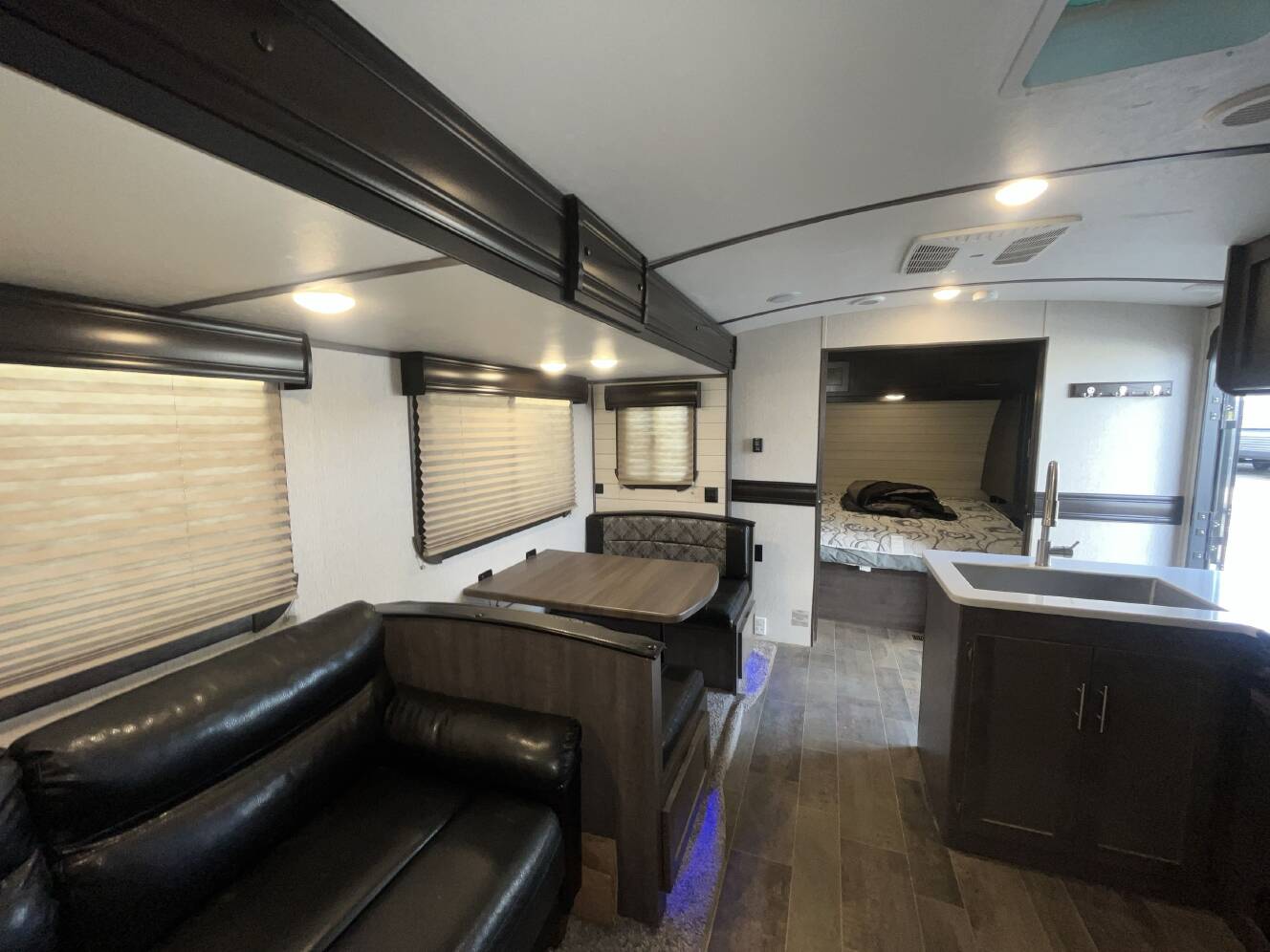 A photo of this 2019 Crossroads SUNSET TRAIL 262BH