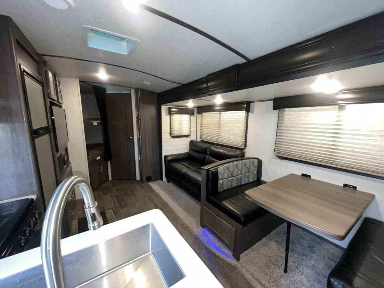 A photo of this 2019 Crossroads SUNSET TRAIL 262BH