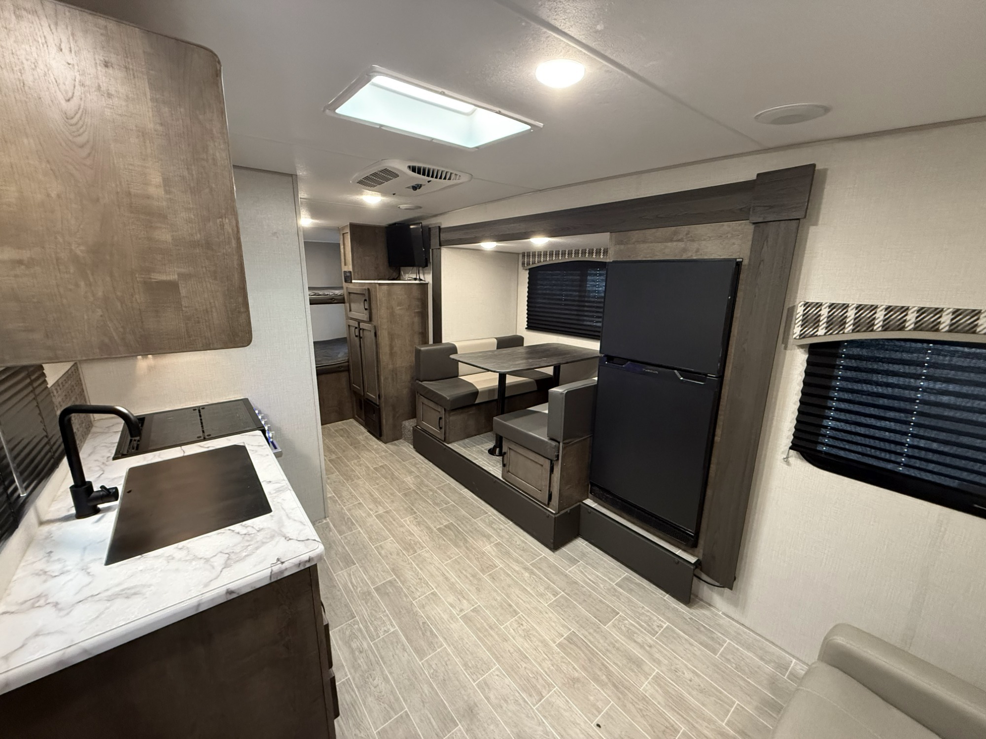 2021 Venture Rv SONIC 211VDB in hanover PA