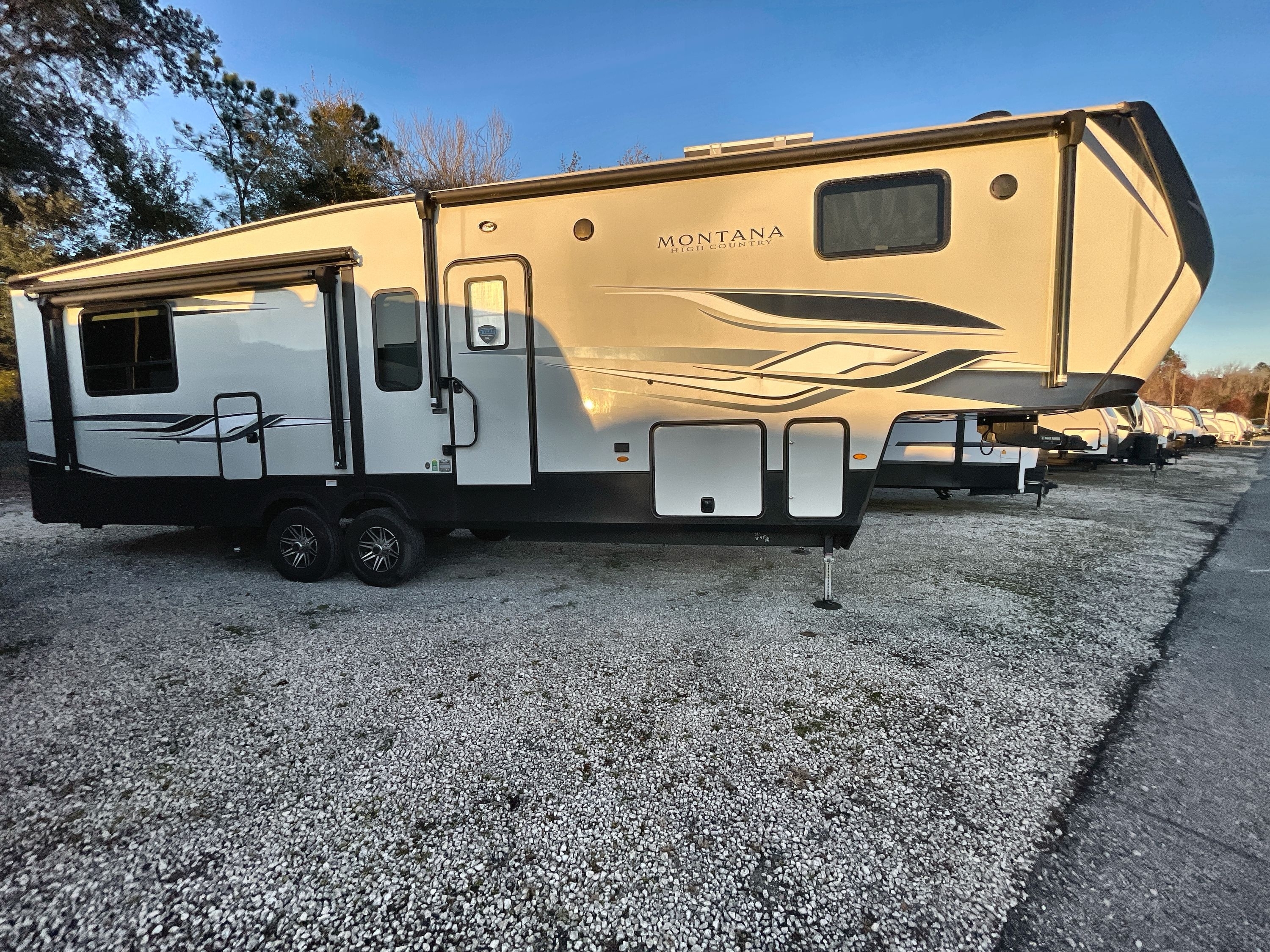2023 Keystone MONTANA HIGH COUNTRY 311RD in st. augustine FL