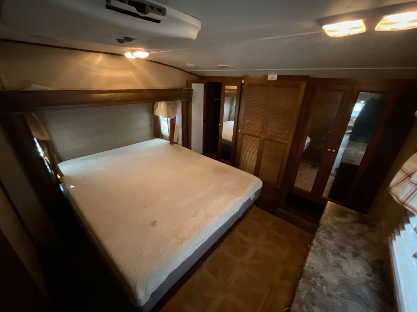 A photo of this 2015 Coachmen CHAPARRAL 360IBL