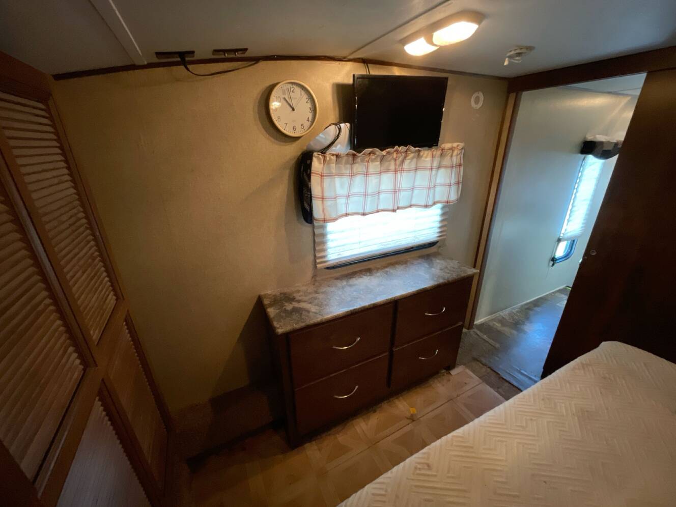 A photo of this 2015 Coachmen CHAPARRAL 360IBL