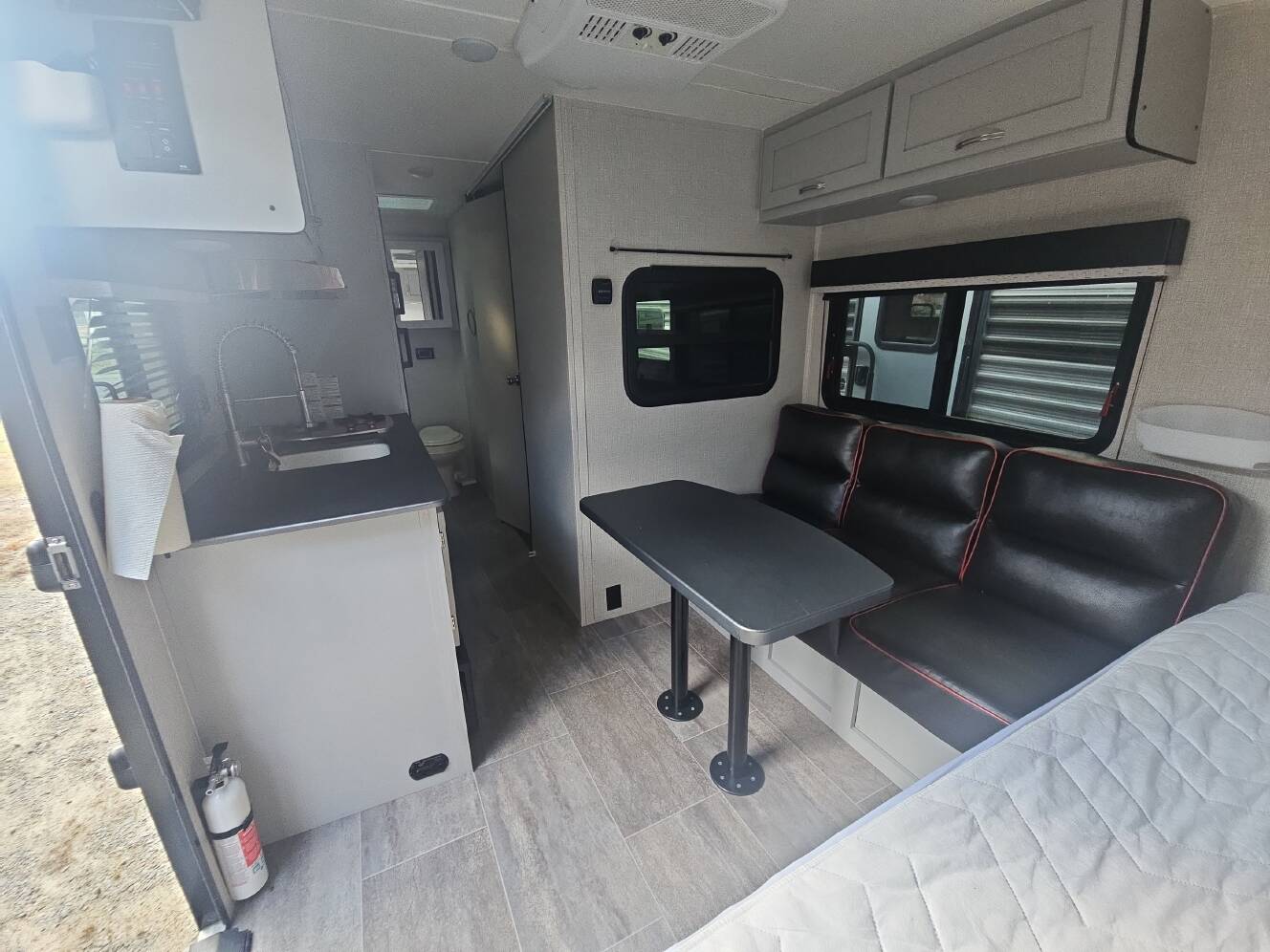 A photo of this 2022 Chinook DREAM 175