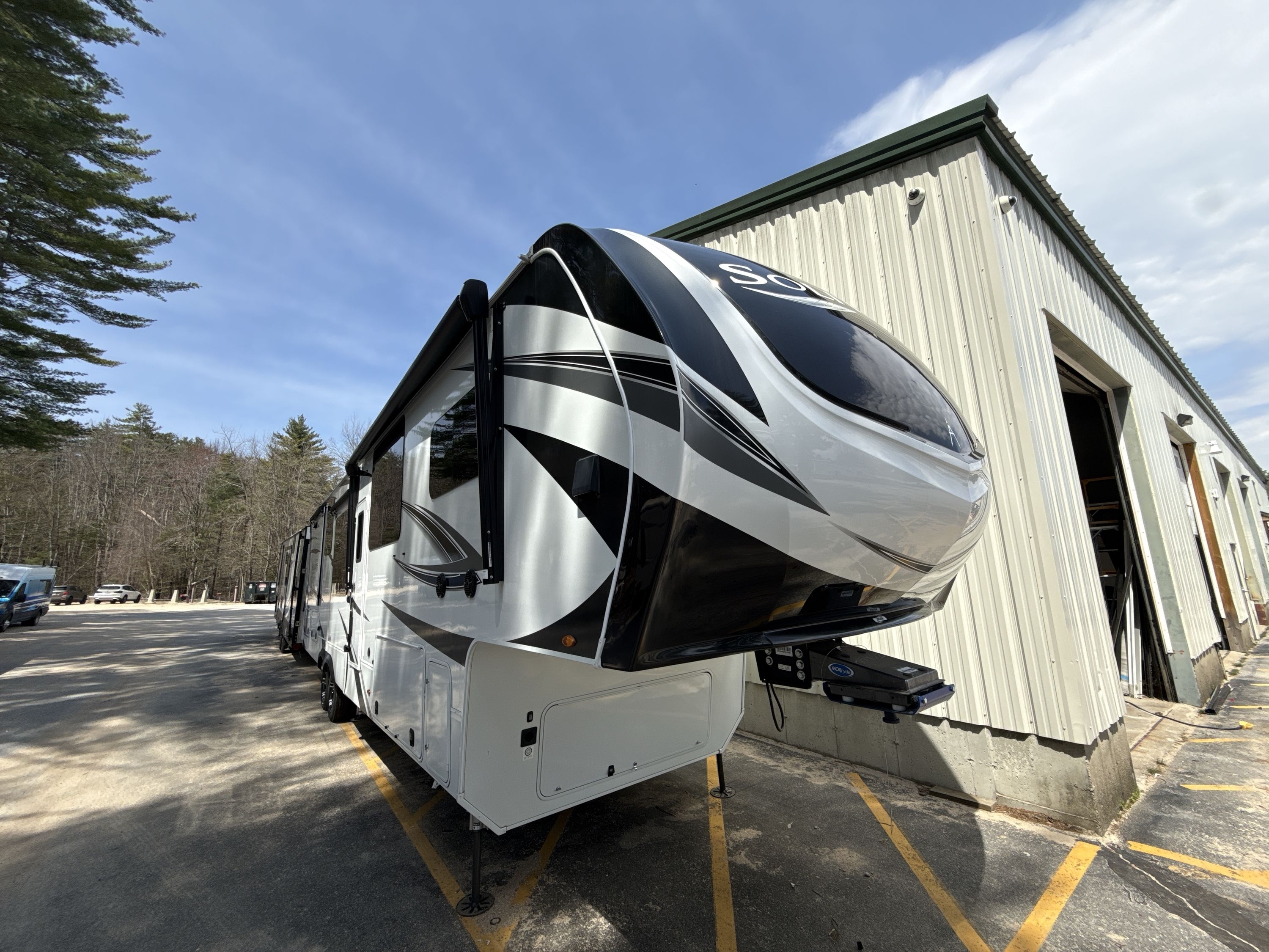 2023 Grand Design SOLITUDE 390RK RV