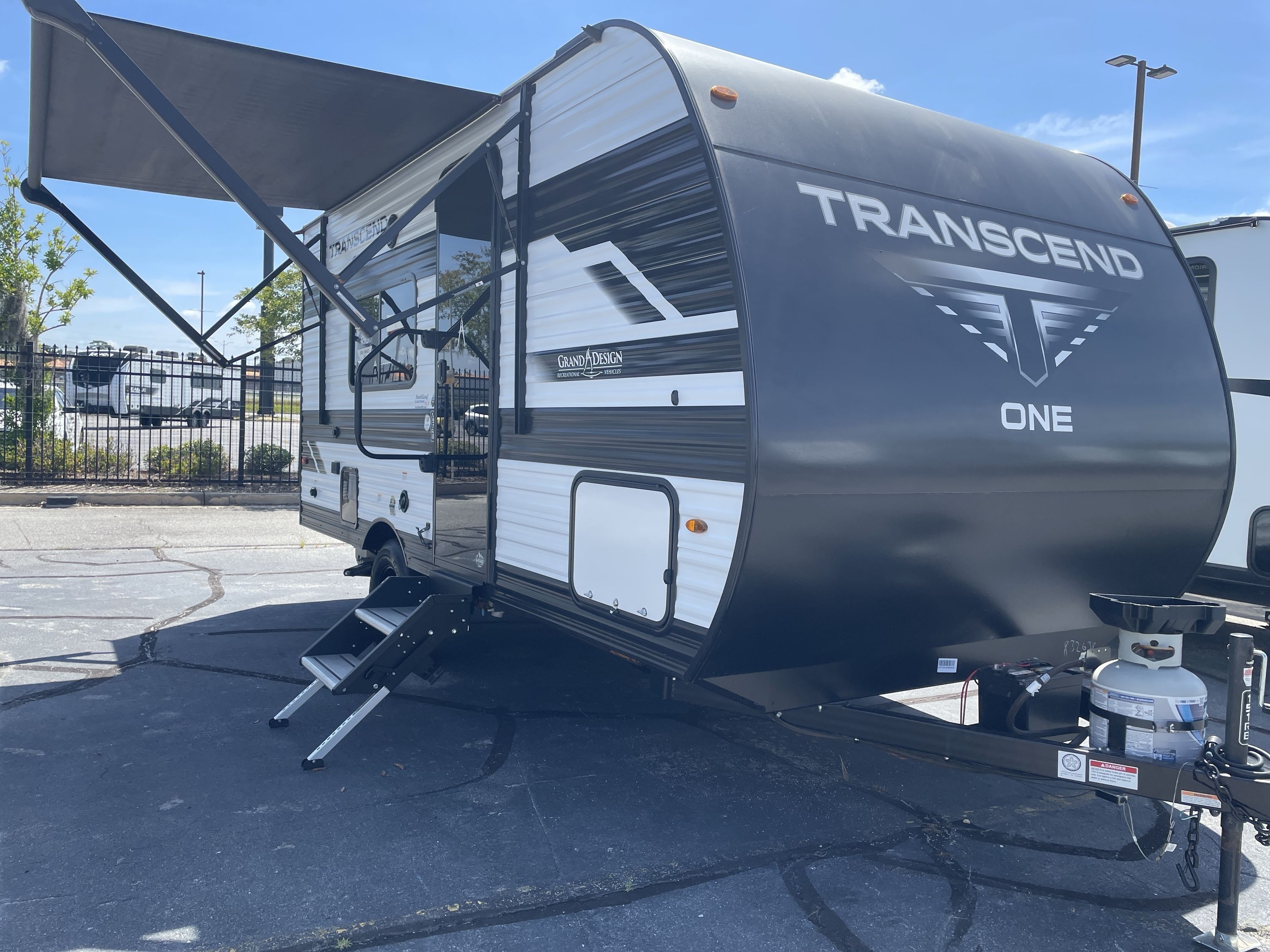 2025 Grand Design TRANSCEND ONE 151RB RV