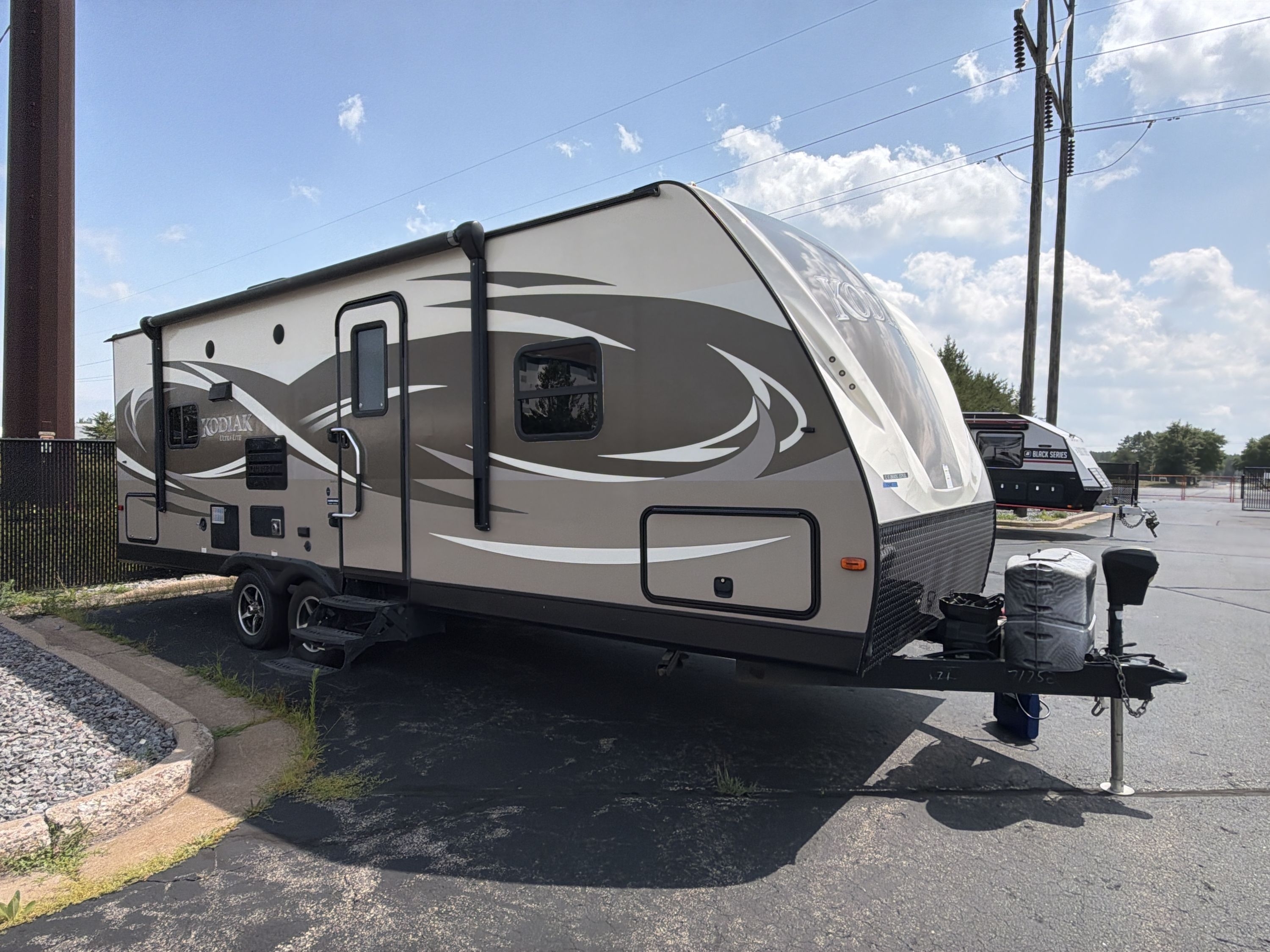 2017 Dutchmen KODIAK 252RLSL RV