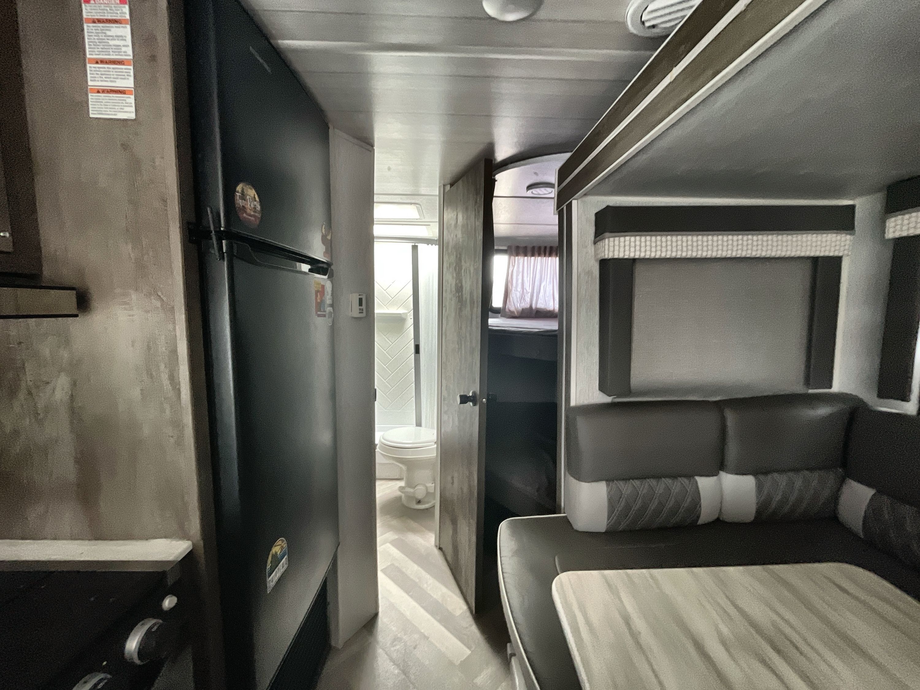 2022 Forest River SALEM CRUISE LITE 240BHXL in hugo MN