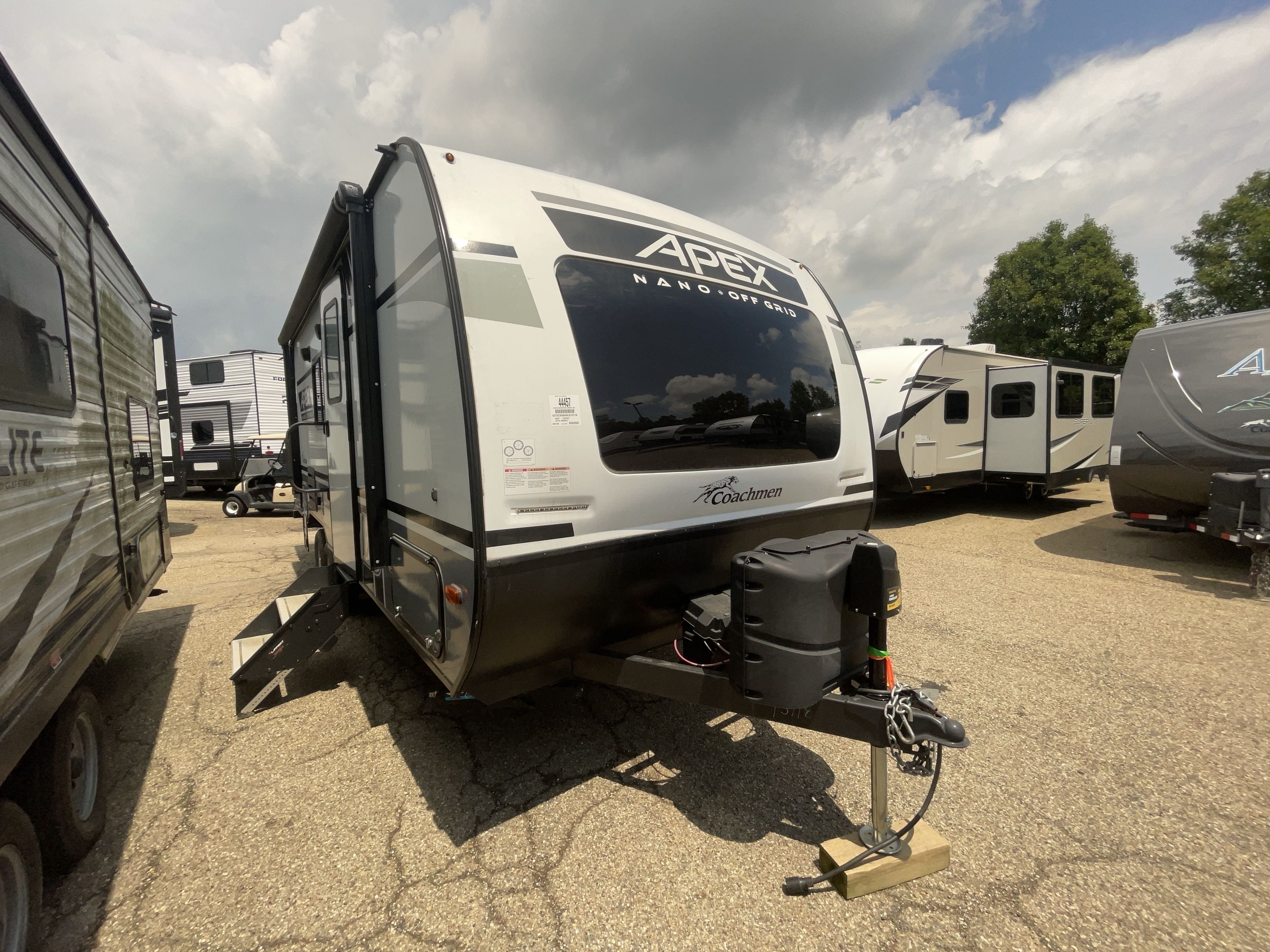 2022 Coachmen APEX NANO 208BHS in akron OH