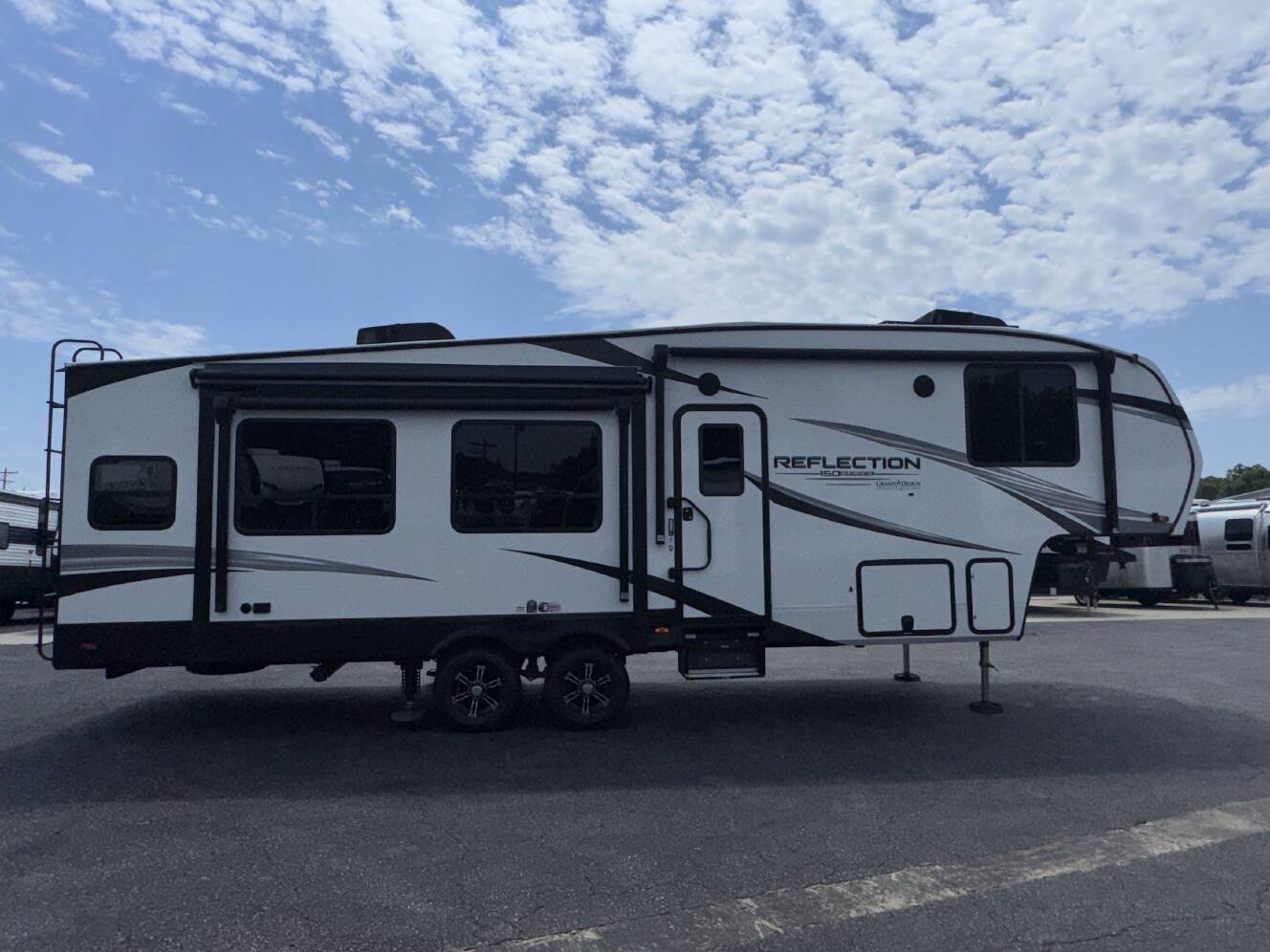 A photo of this 2023 Grand Design REFLECTION 150 SERIES 295RL