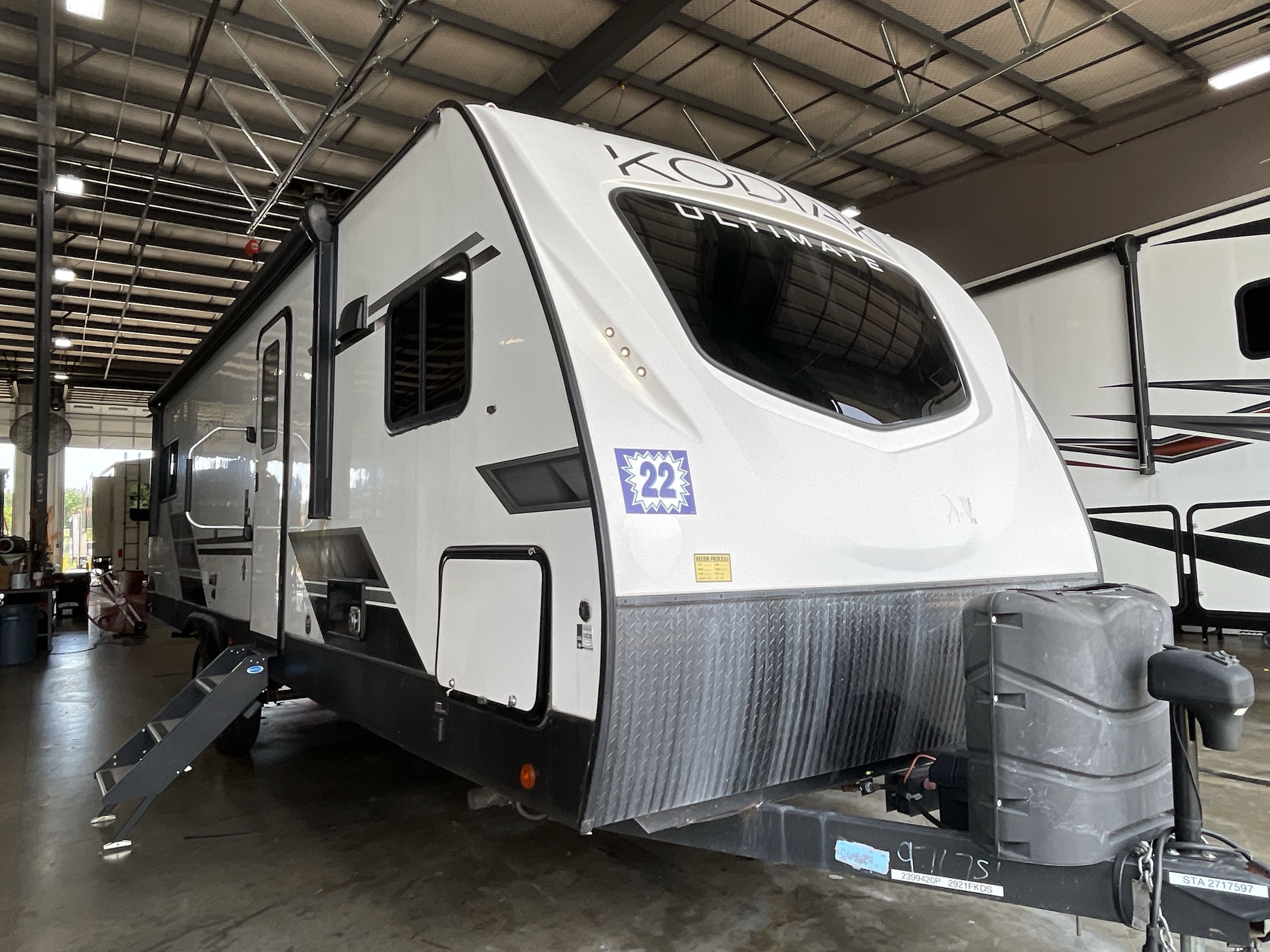 2022 Dutchmen KODIAK ULTIMATE 2921FKDS RV