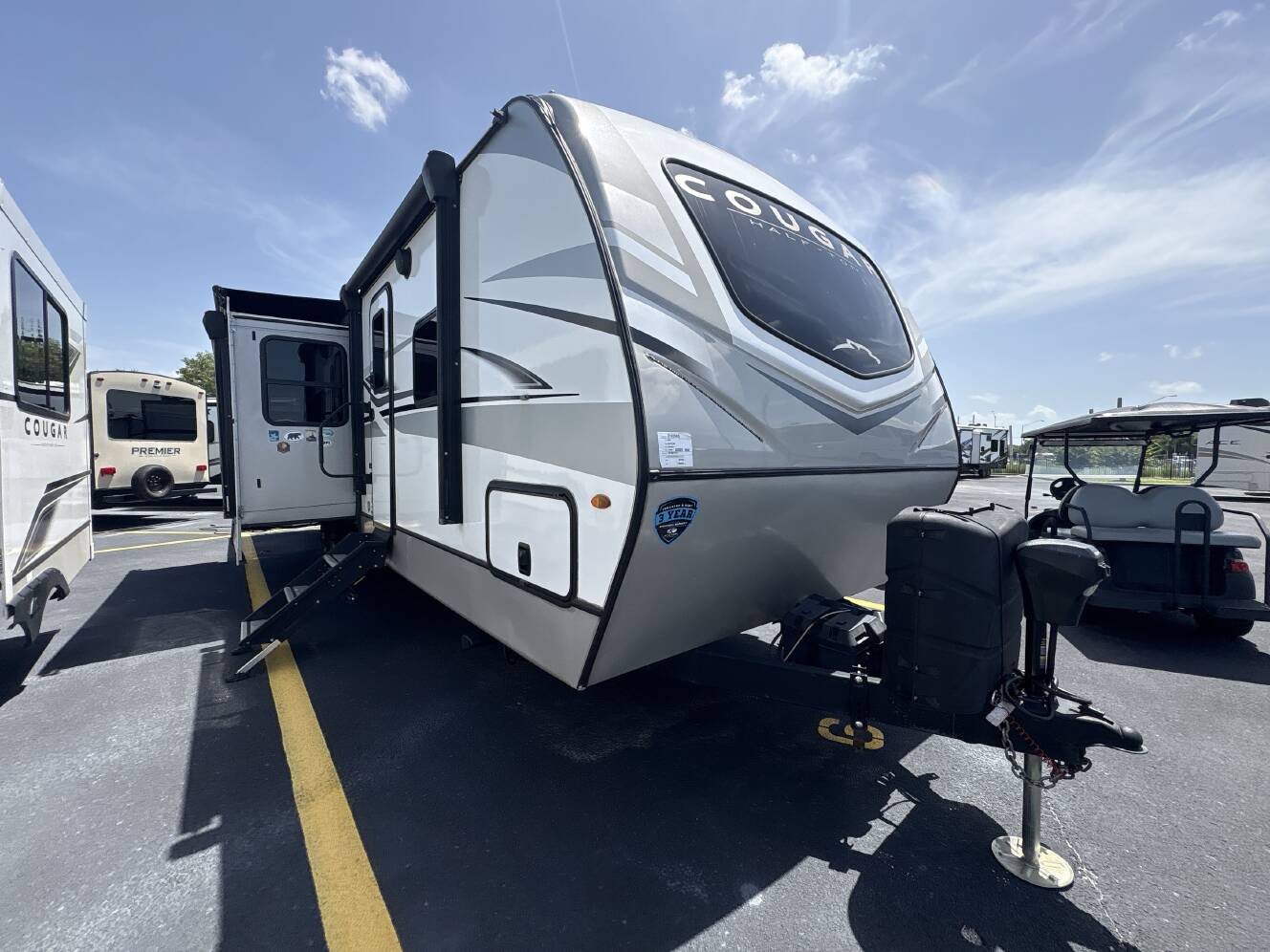 A photo of this 2023 Keystone COUGAR 34TSB