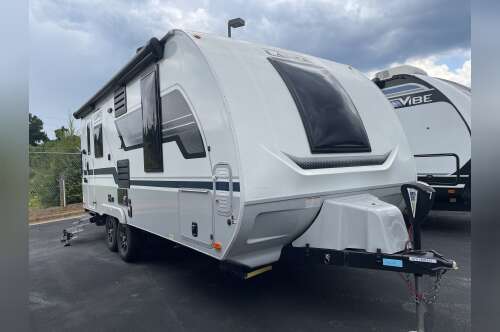 2022 Lance LANCE 1995 in statesville NC