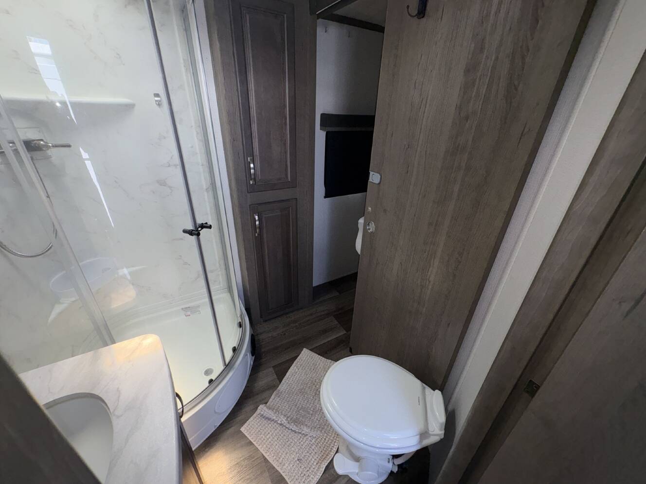 A photo of this 2023 Keystone COUGAR 34TSB