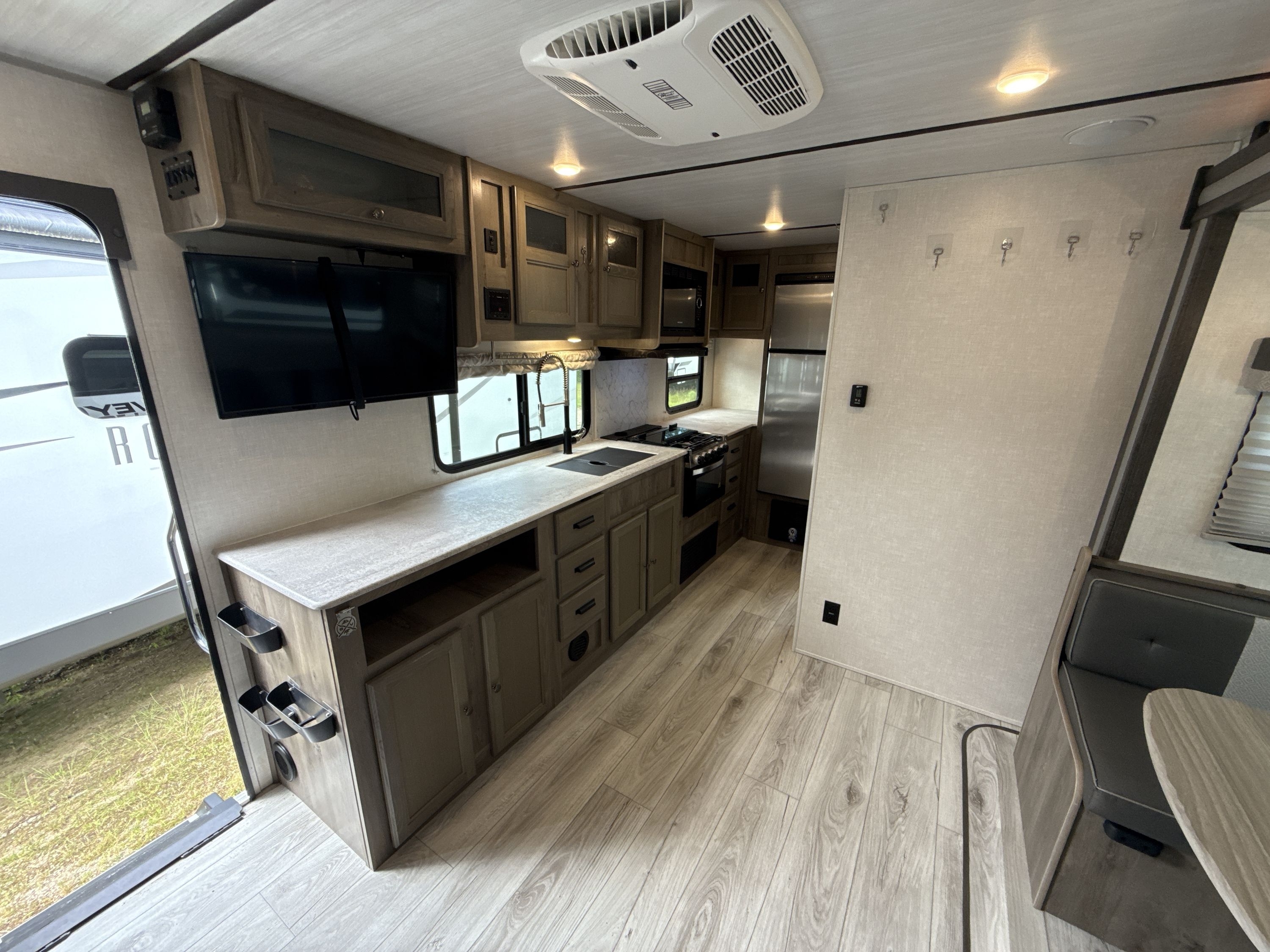 2022 Forest River SURVEYOR 203RKLE in center conway NH