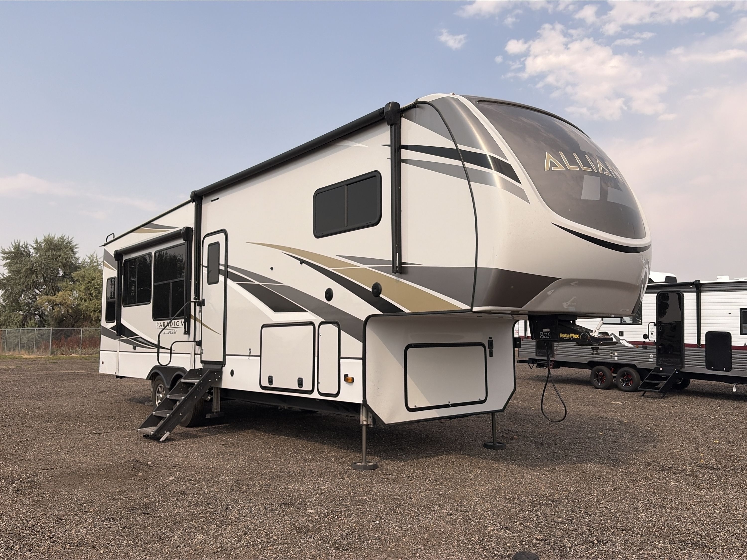2021 Alliance PARADIGM 310RL in longmont CO