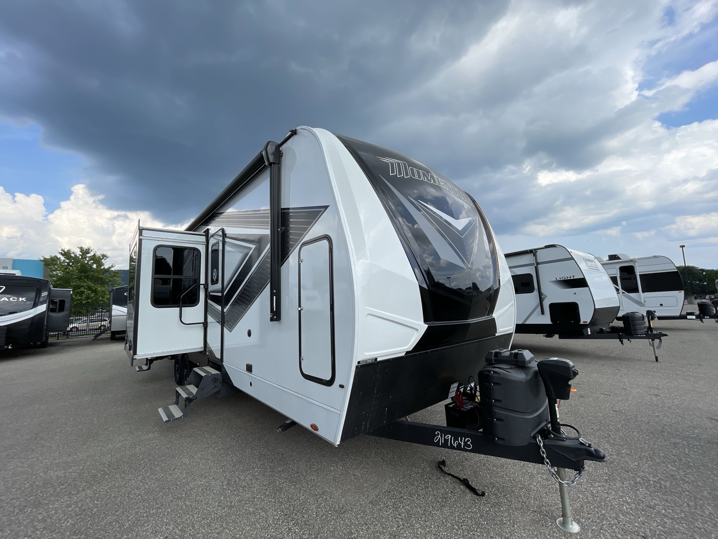 2023 Grand Design MOMENTUM G CLASS 29G Travel Trailer Toy Hauler RV