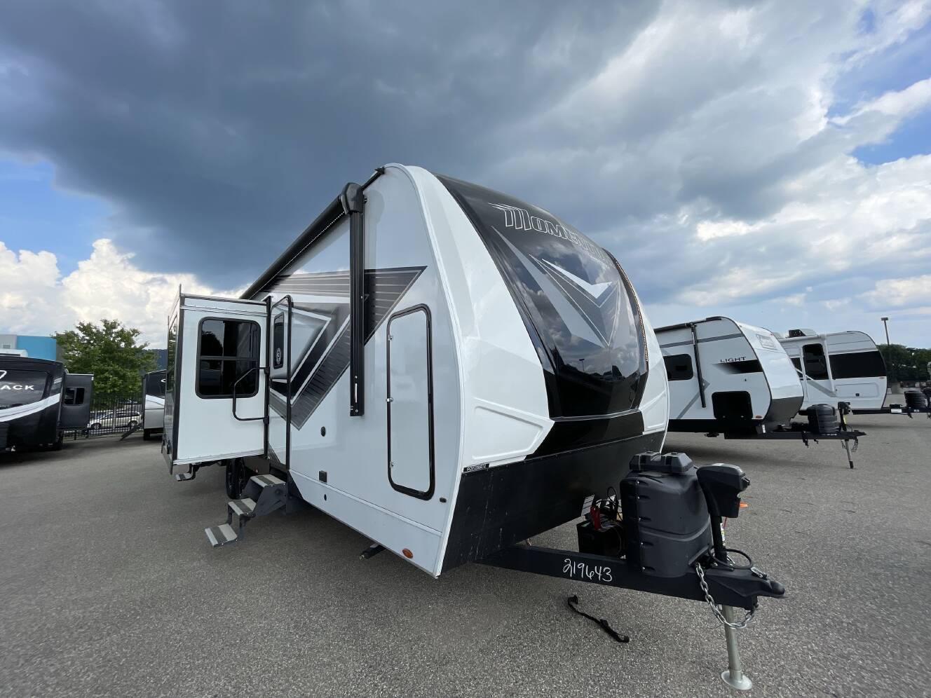 A photo of this 2023 Grand Design MOMENTUM G CLASS 29G