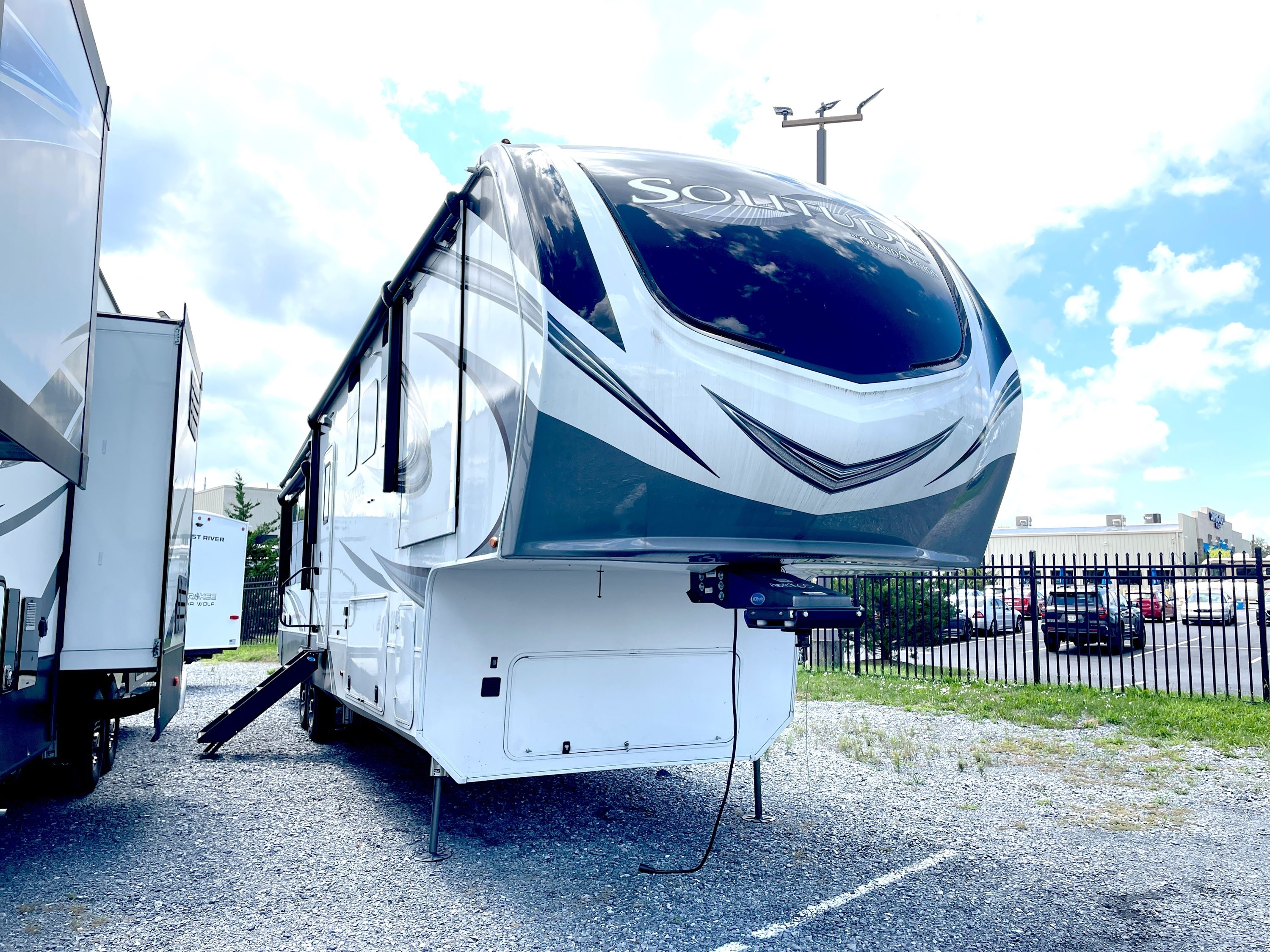 2022 Grand Design SOLITUDE 373FB in harrisburg PA