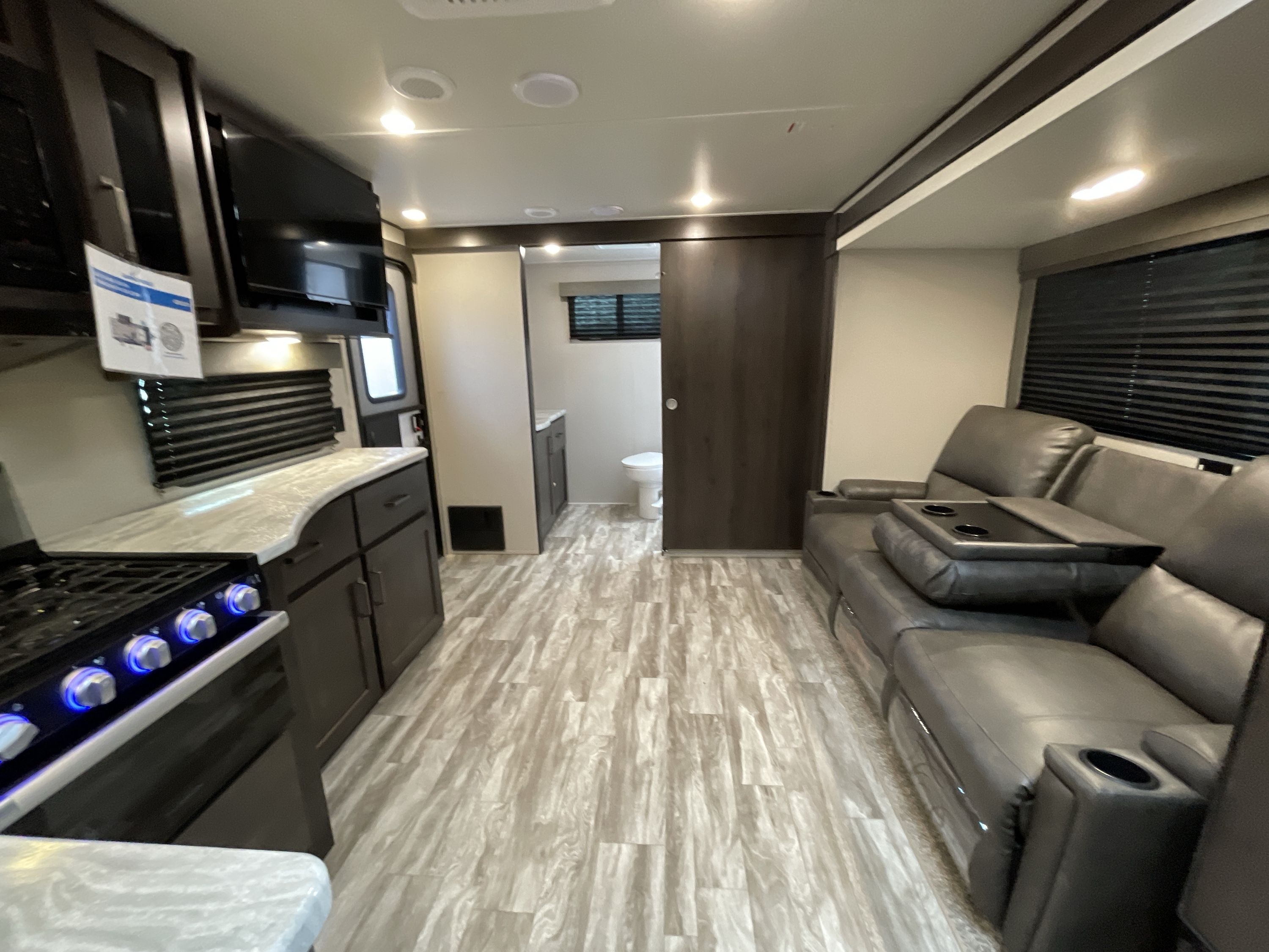 2021 Grand Design TRANSCEND XPLOR 221RB in grain valley MO
