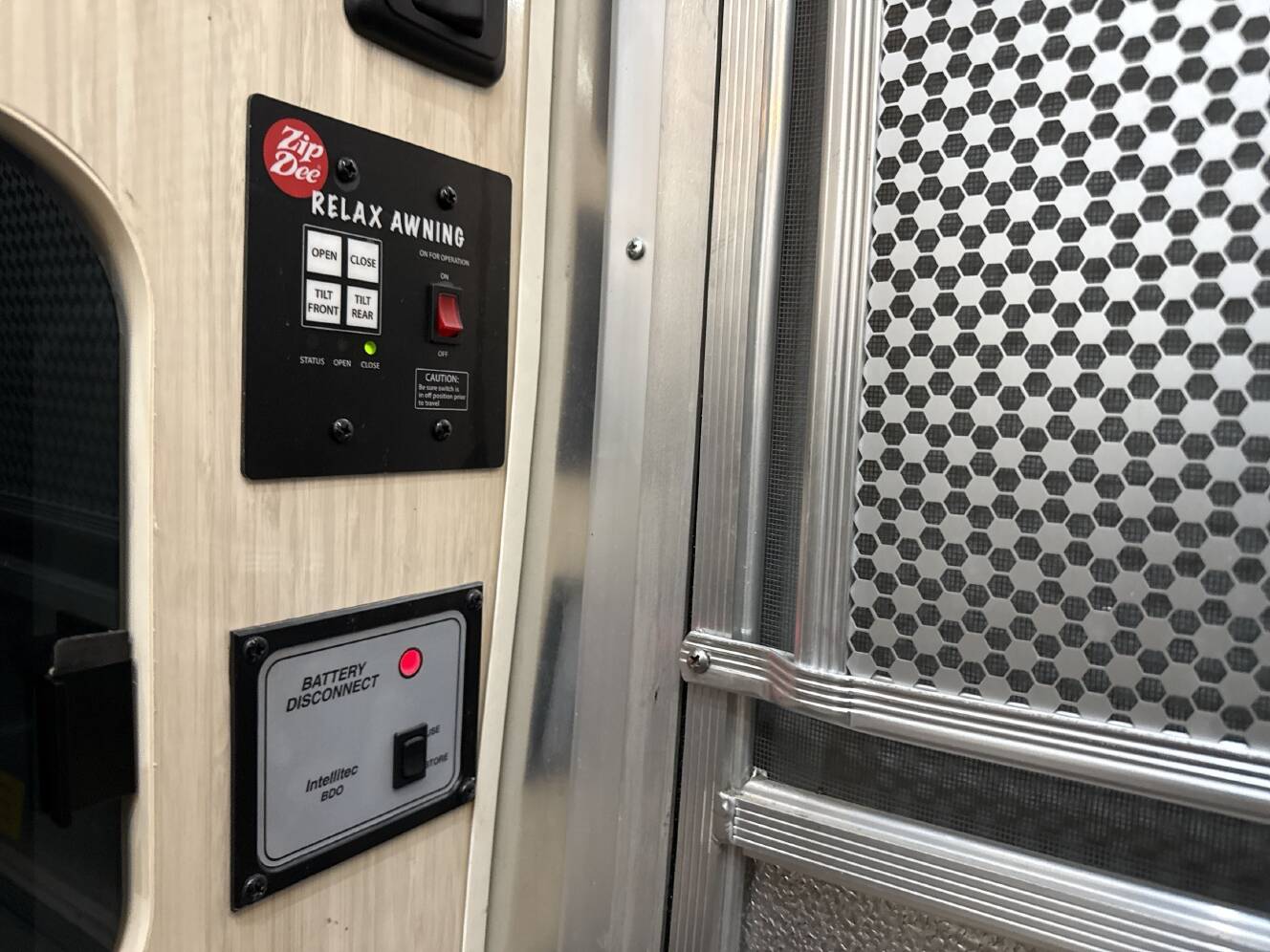 A photo of this 2020 Airstream INTERNATIONAL SERENITY 27FB TWIN