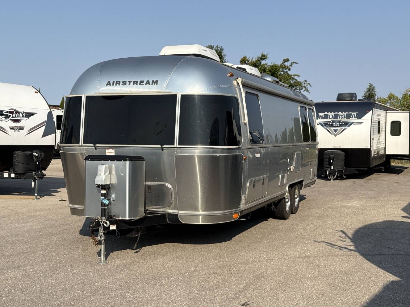 A photo of this 2020 Airstream INTERNATIONAL SERENITY 27FB TWIN