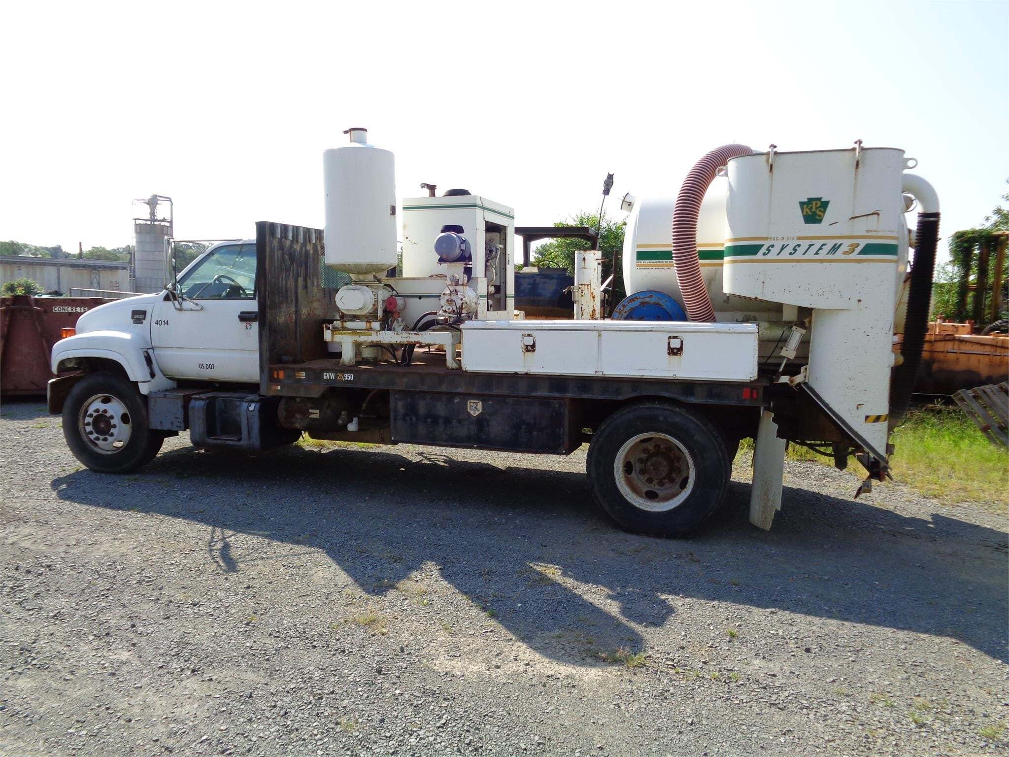 2000 GMC TOPKICK C6500 in Orange, VA