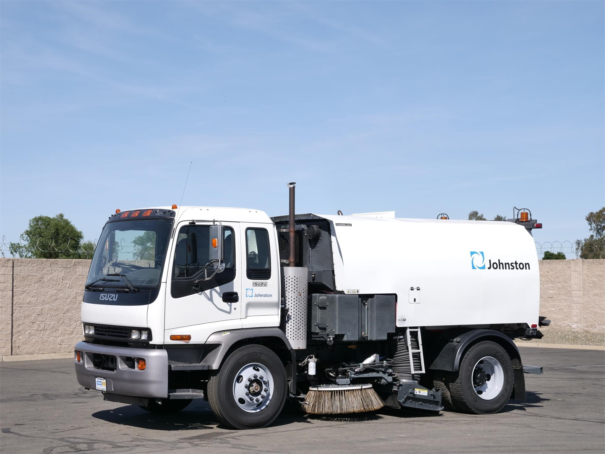 2008 ISUZU FTR in Sacramento, CA