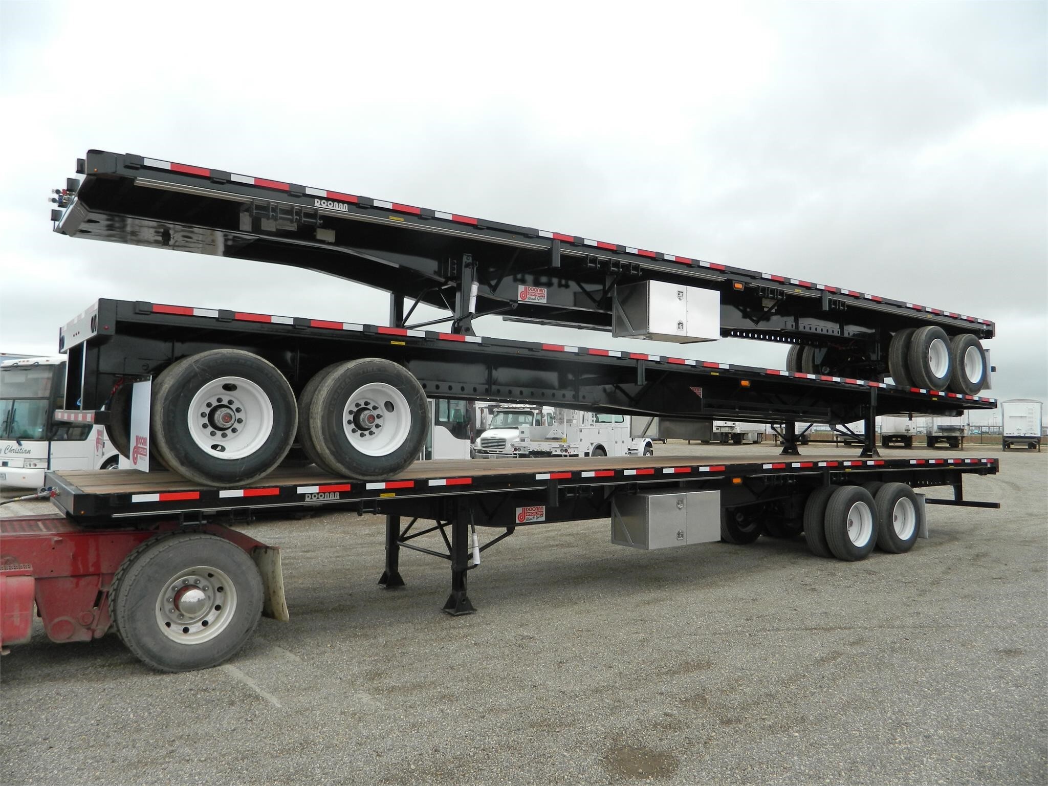 2024 DOONAN SPECIALIZED 48' STEEL CLOSED A/R FLATS in Lubbock, TX