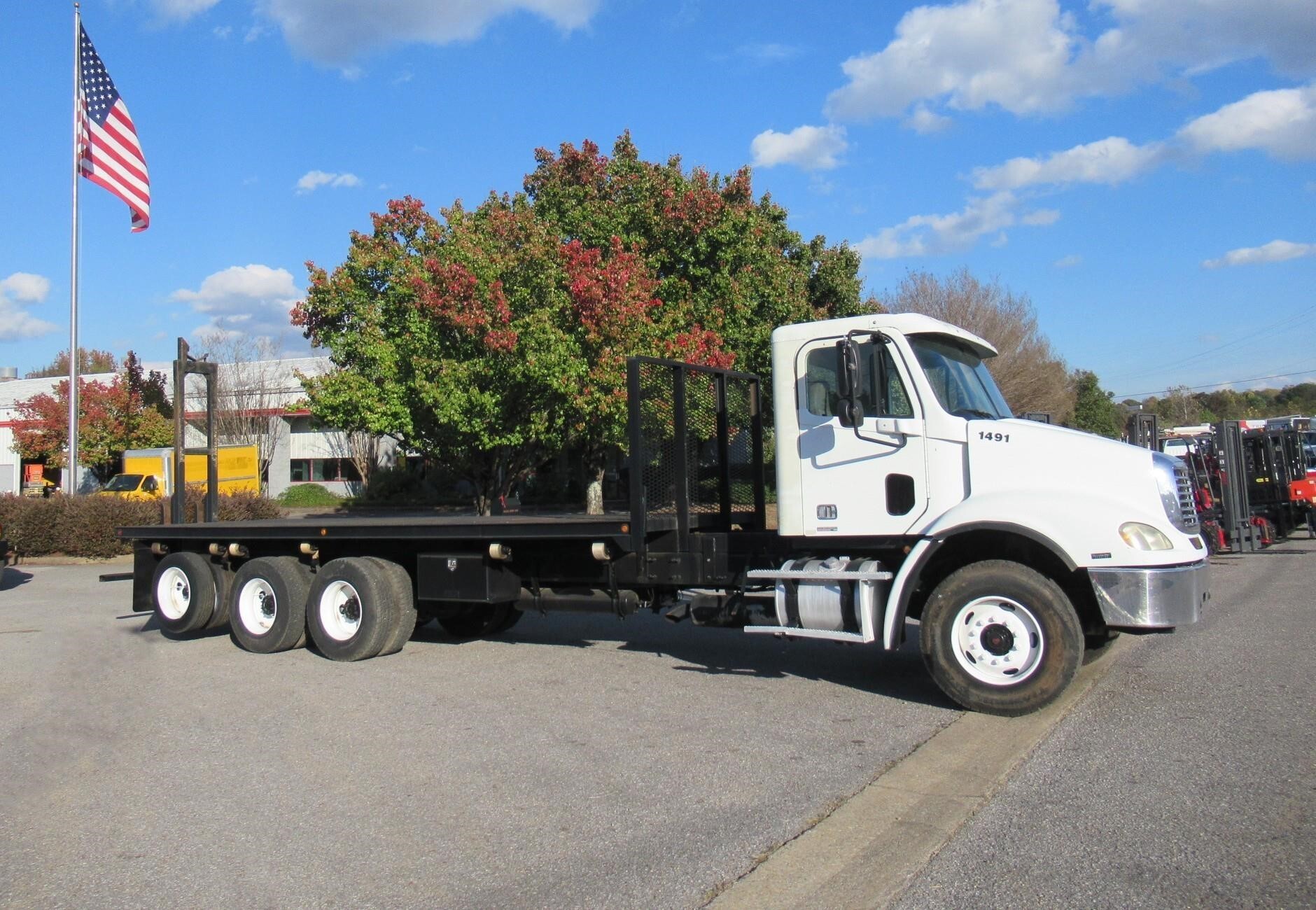2005 FREIGHTLINER COLUMBIA in Tuscaloosa, AL