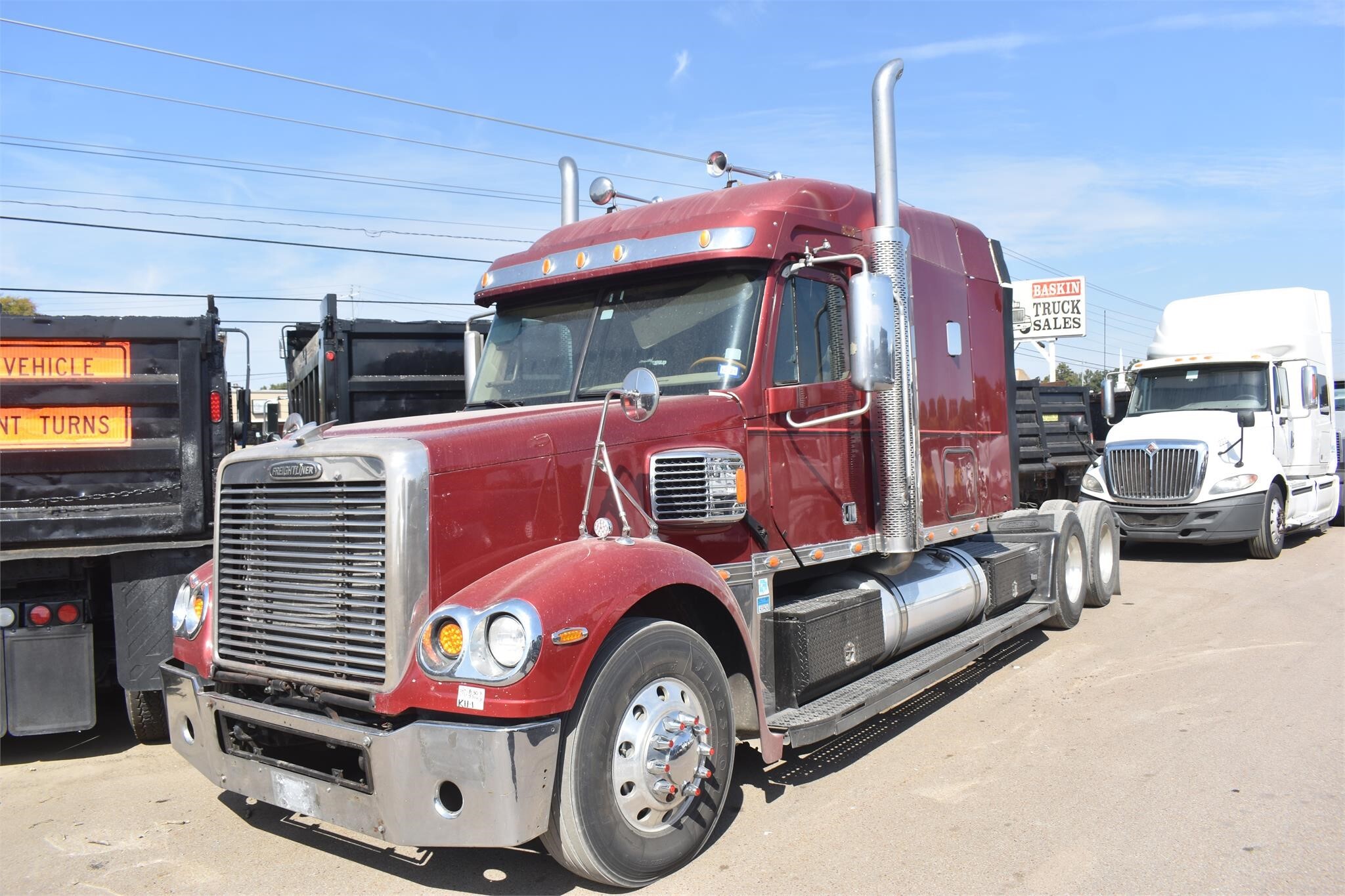 2003 FREIGHTLINER COLUMBIA in Covington, TN