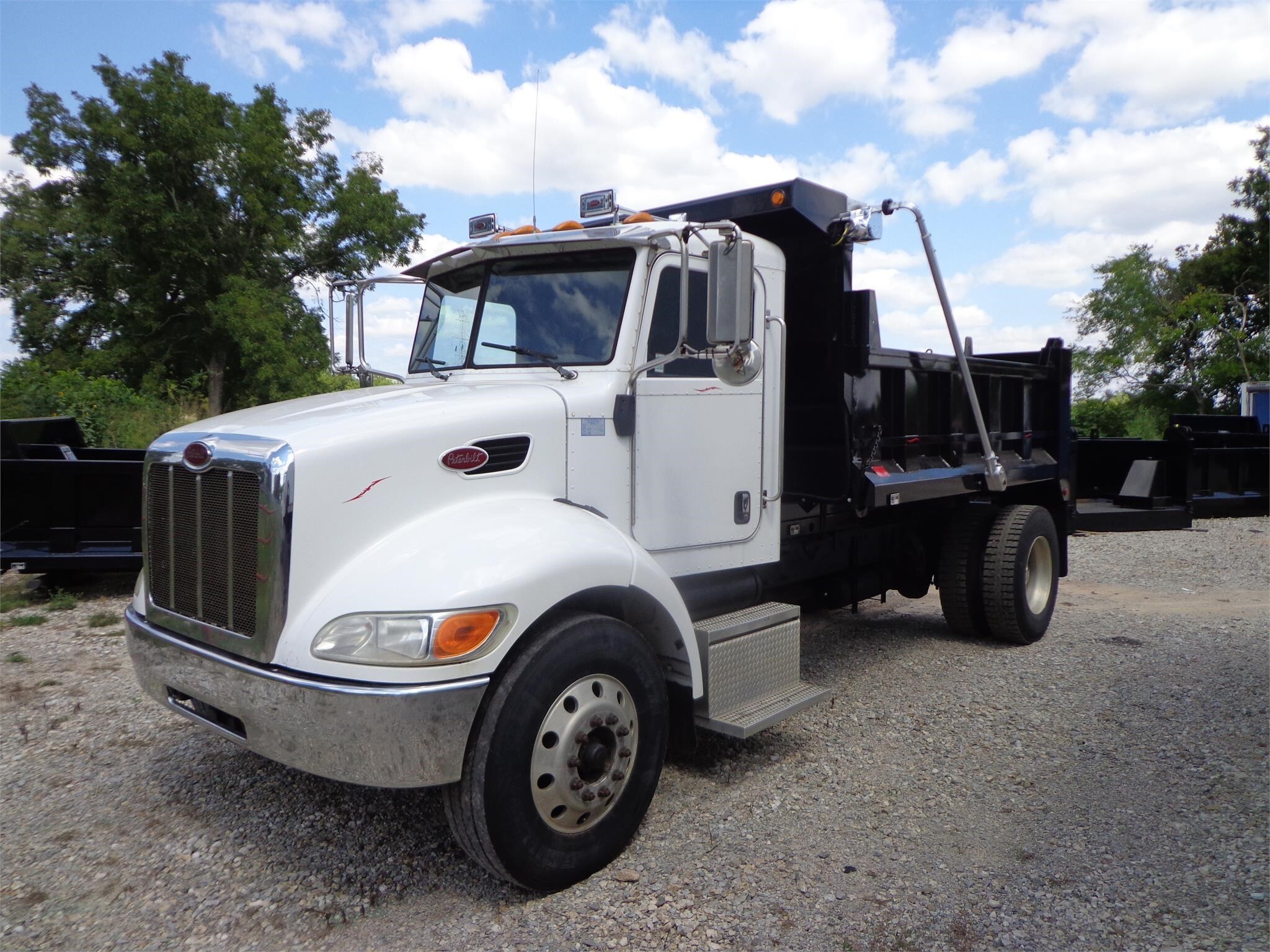 2013 PETERBILT 337 in Shawnee, OK