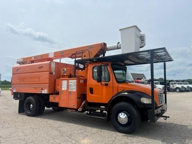 2011 FREIGHTLINER BUSINESS CLASS M2 106 in Chatham, VA