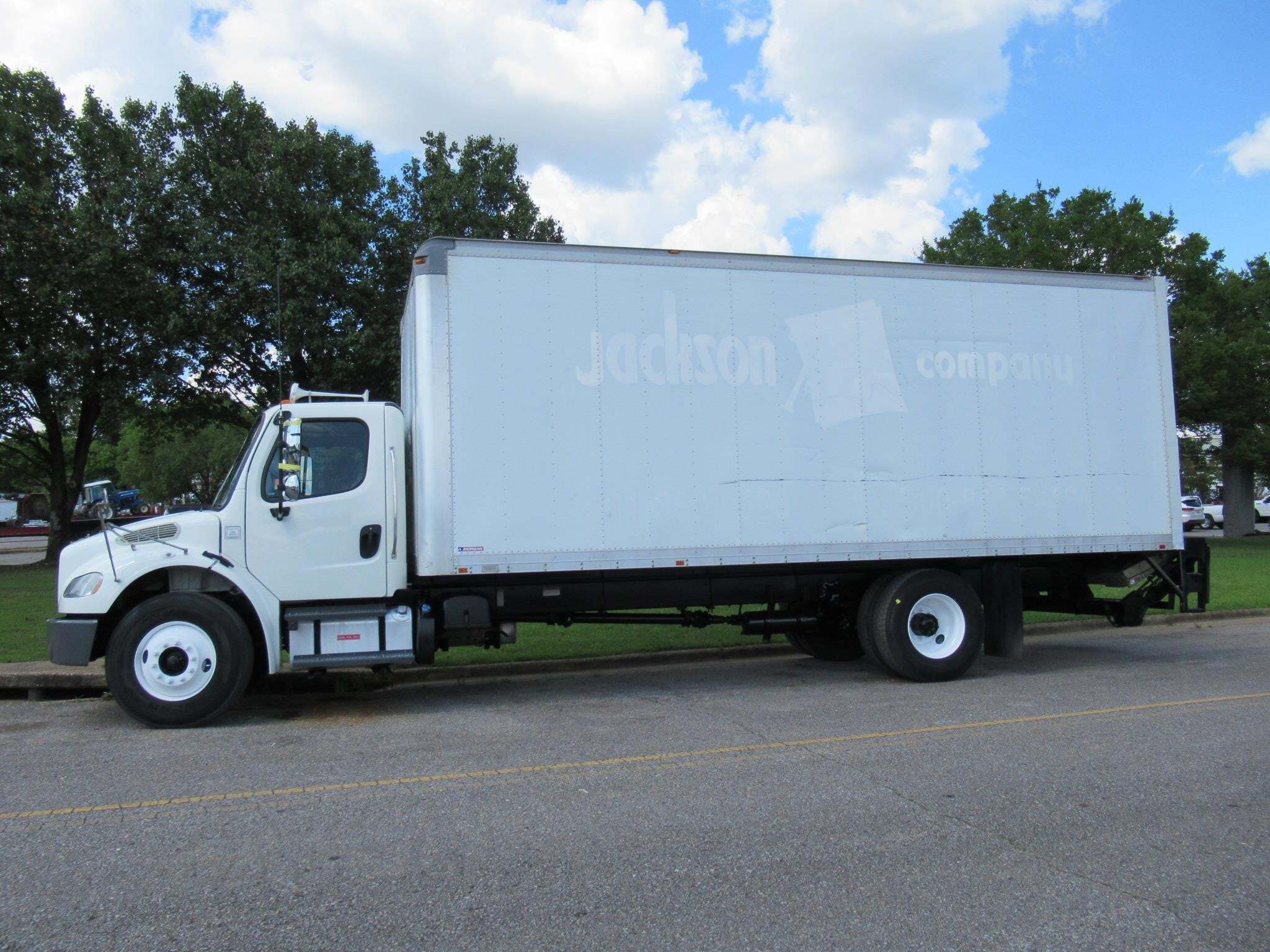 2014 FREIGHTLINER BUSINESS CLASS M2 106 in Tuscaloosa, AL