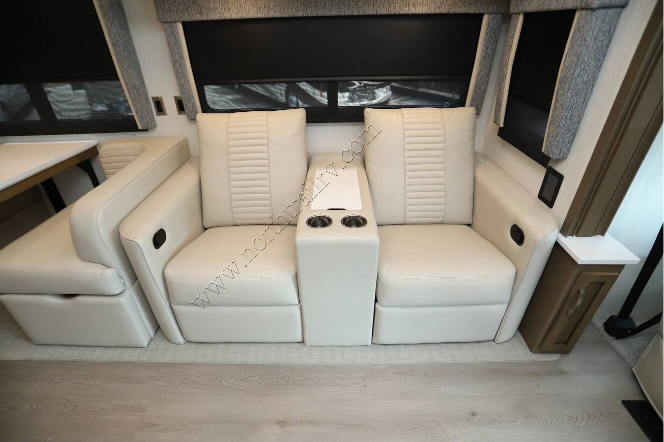 A photo of this 2026 Newmar Bay Star 3626